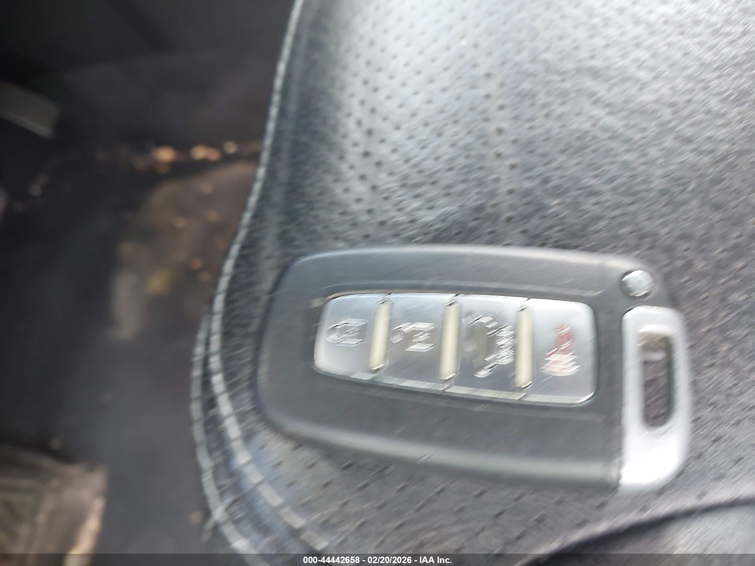 KIA SORENTO image 11