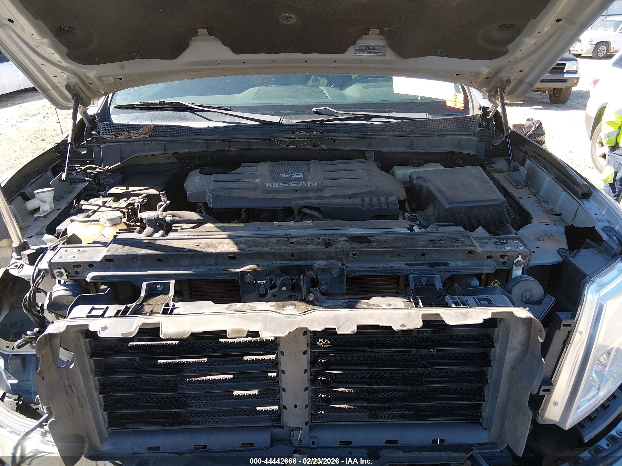 NISSAN TITAN image 10