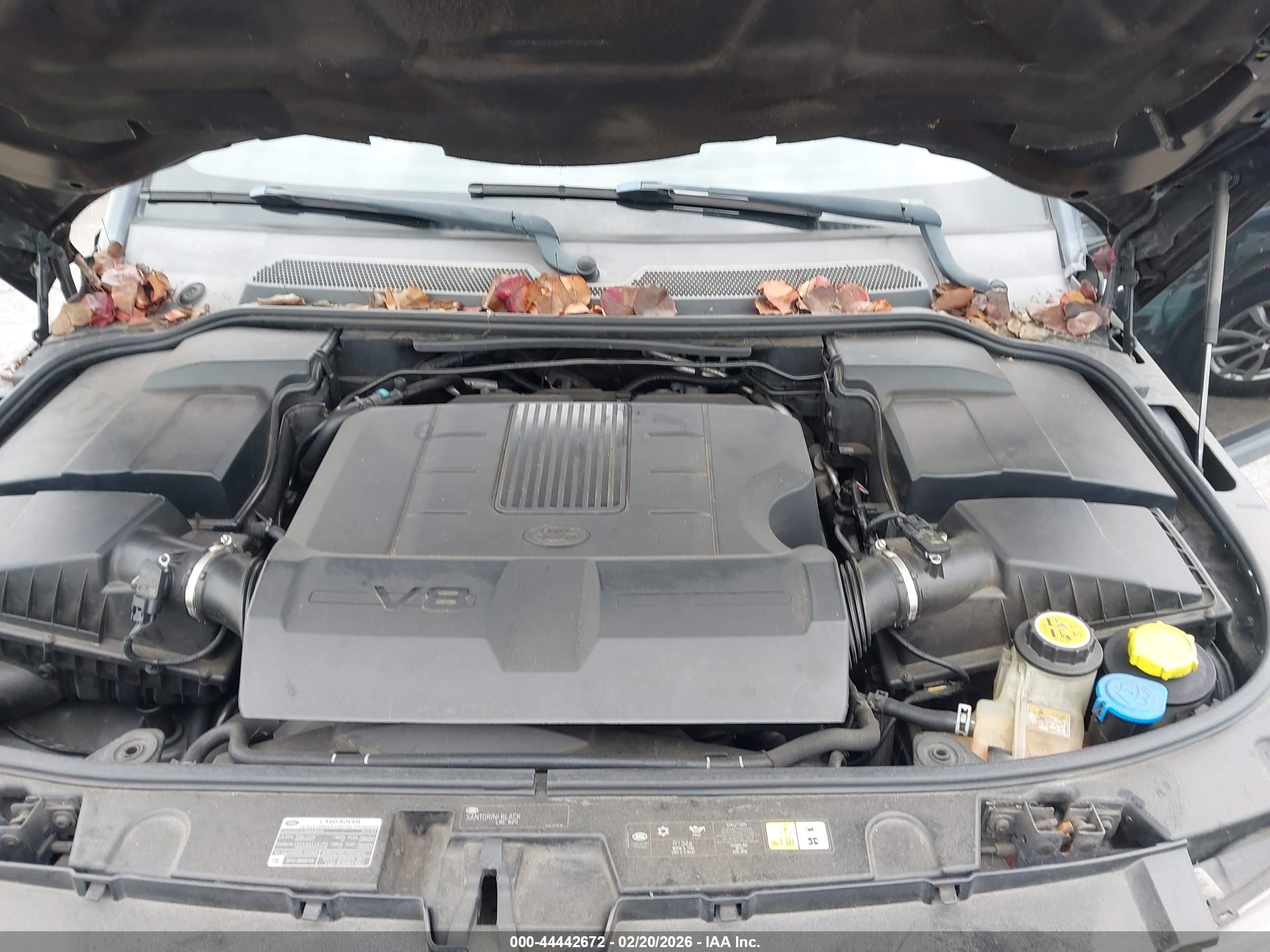 LAND ROVER image 10