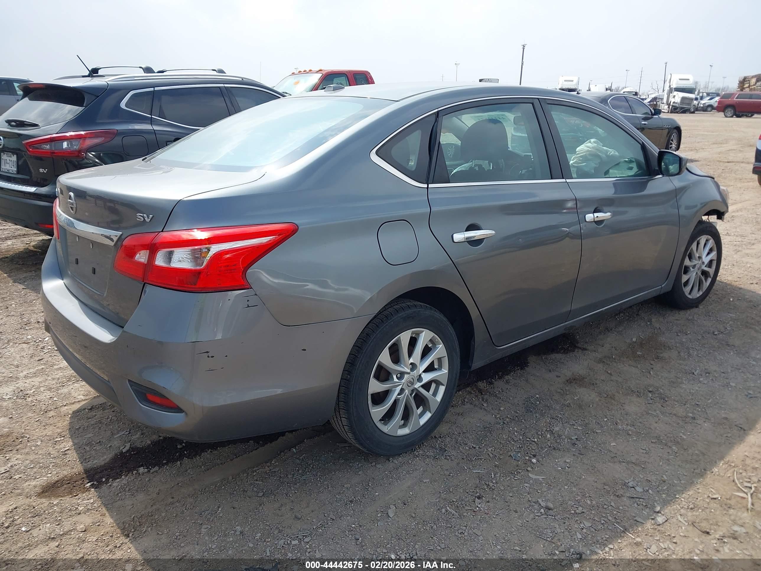 NISSAN SENTRA image 4