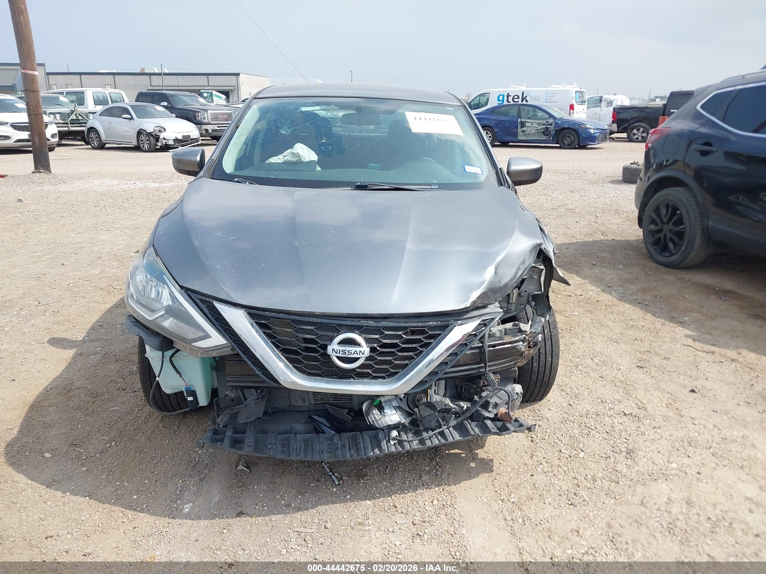 NISSAN SENTRA image 6