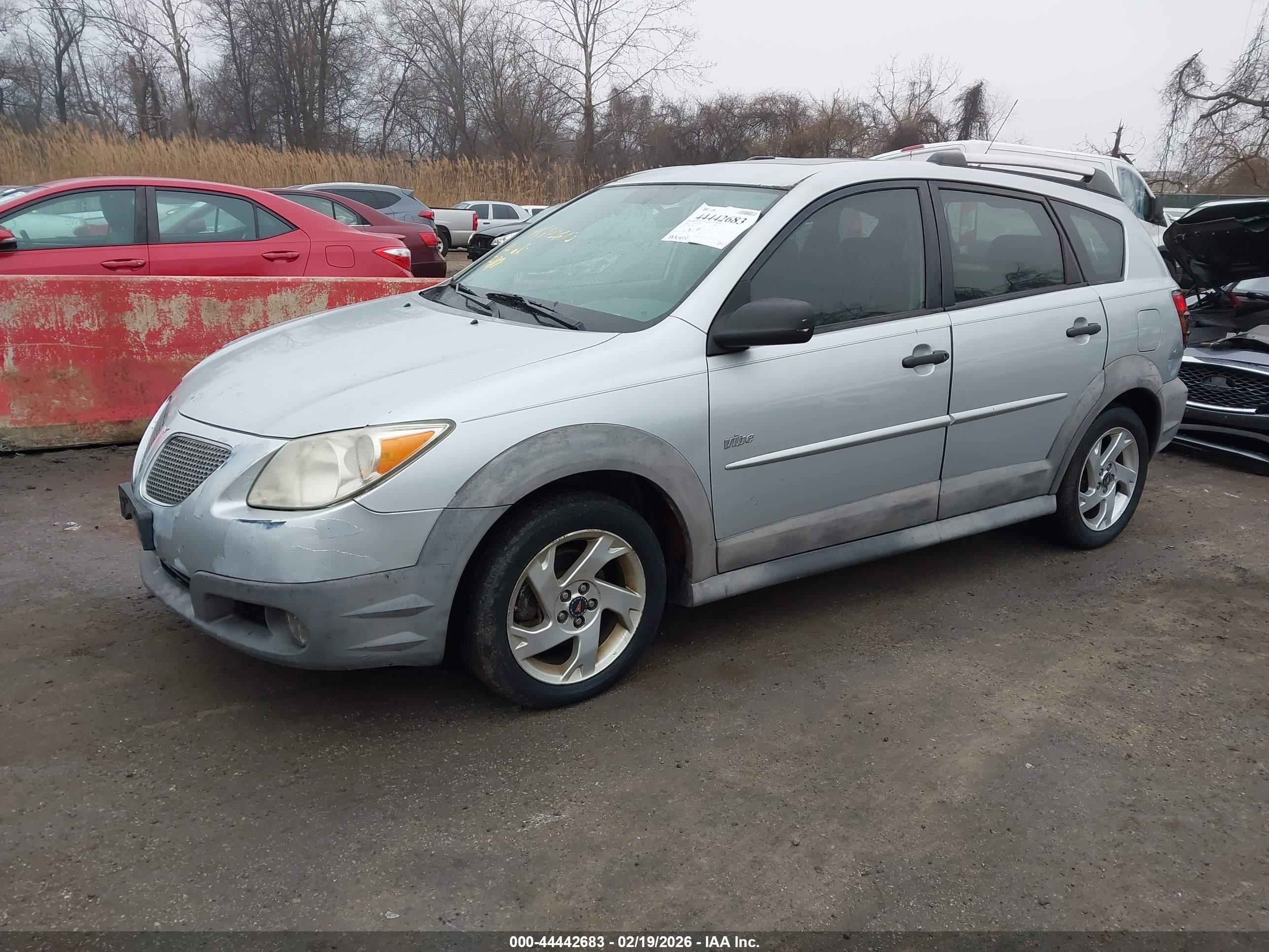 PONTIAC VIBE image 2