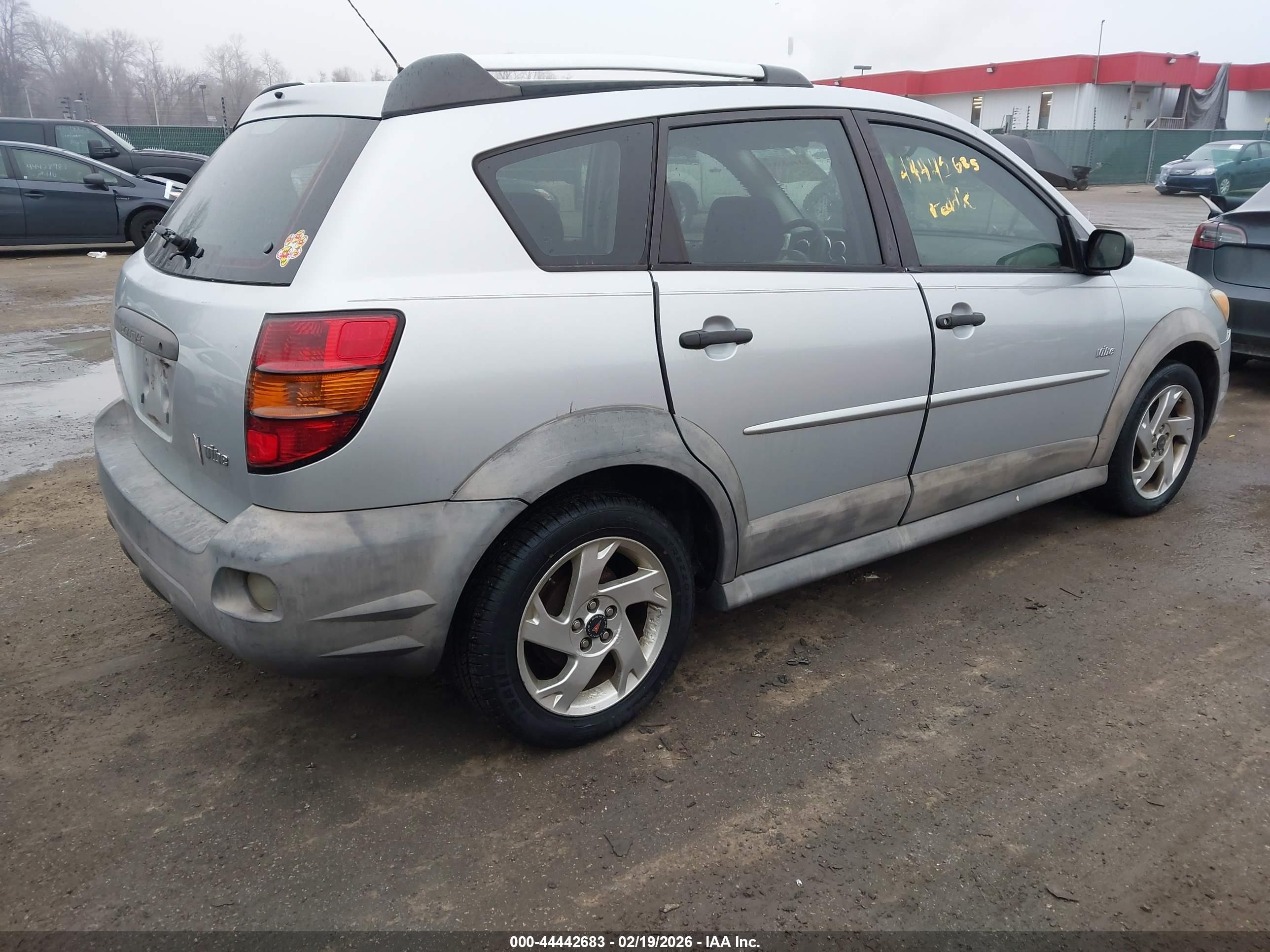 PONTIAC VIBE image 4
