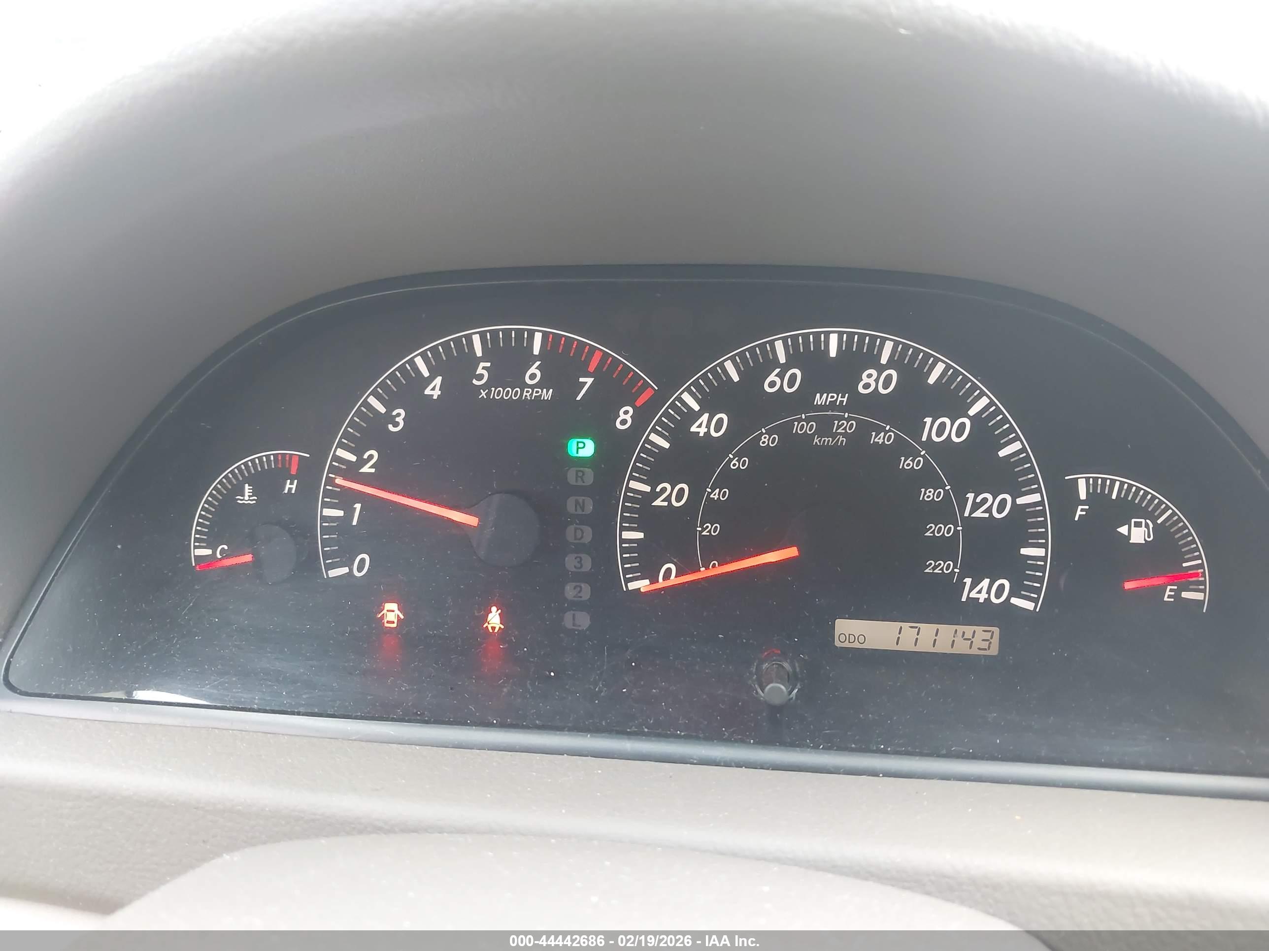 TOYOTA CAMRY image 7