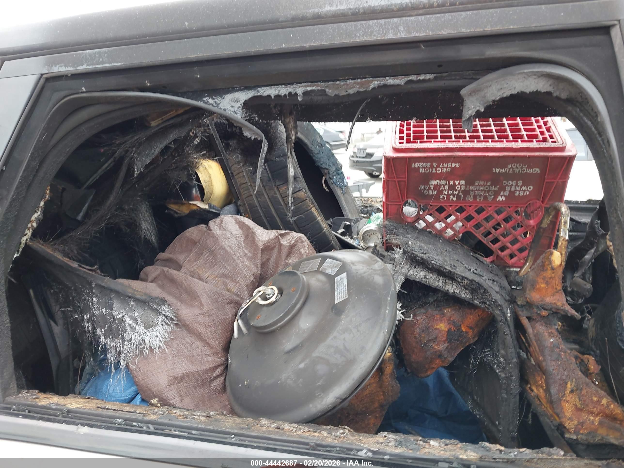 LAND ROVER image 8