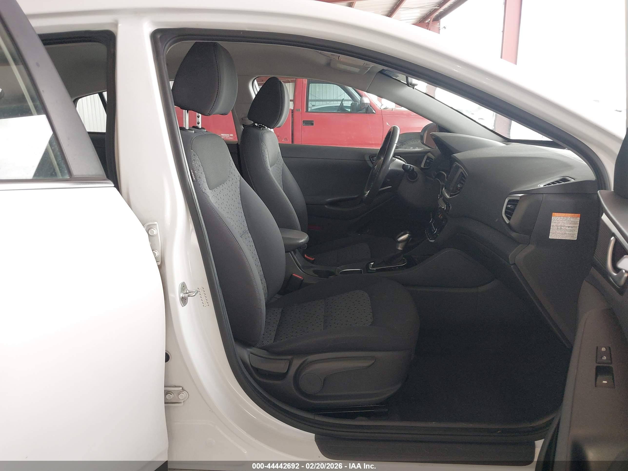HYUNDAI IONIQ image 5