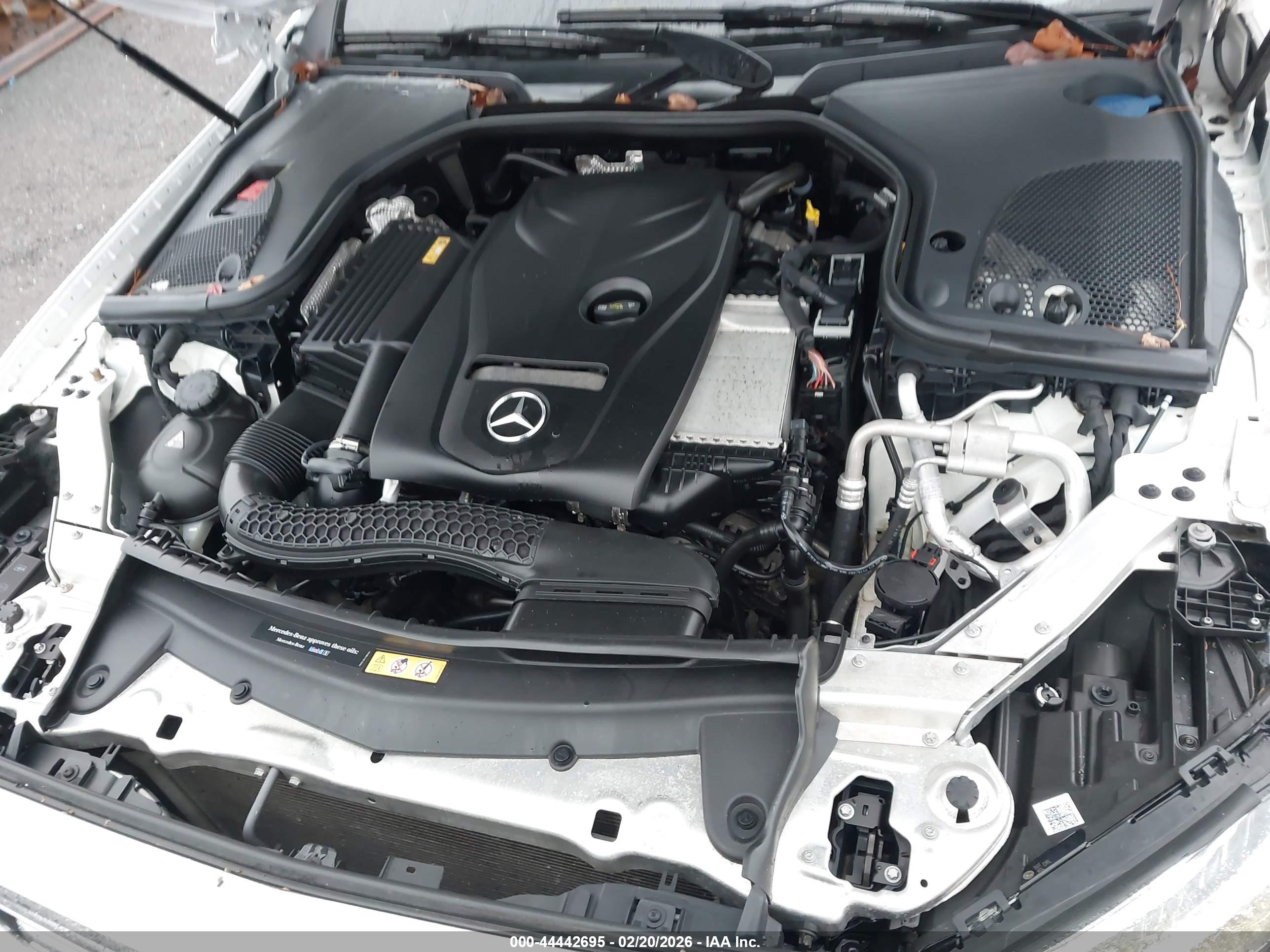 MERCEDES-BENZ E image 10