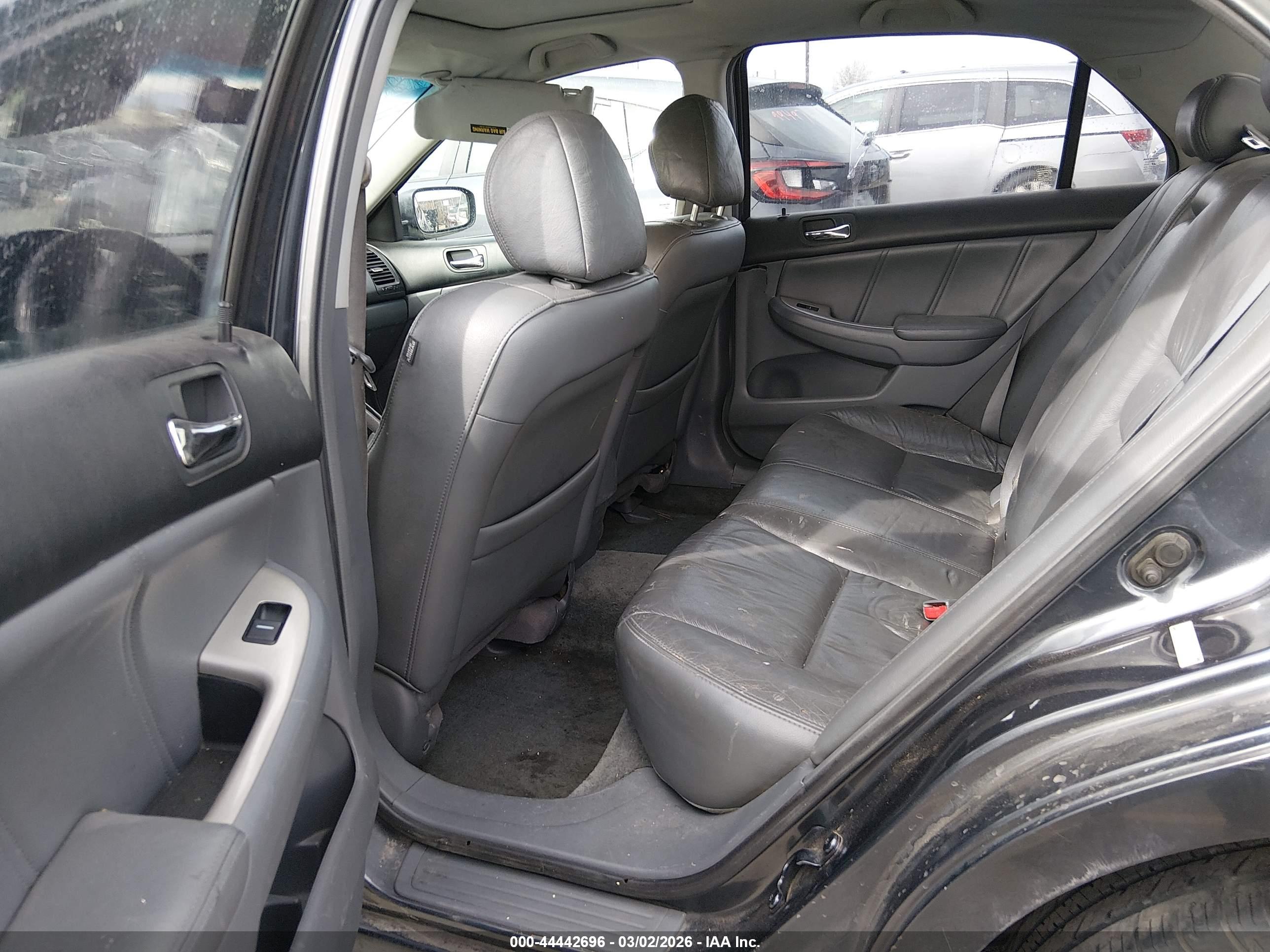 HONDA ACCORD image 8