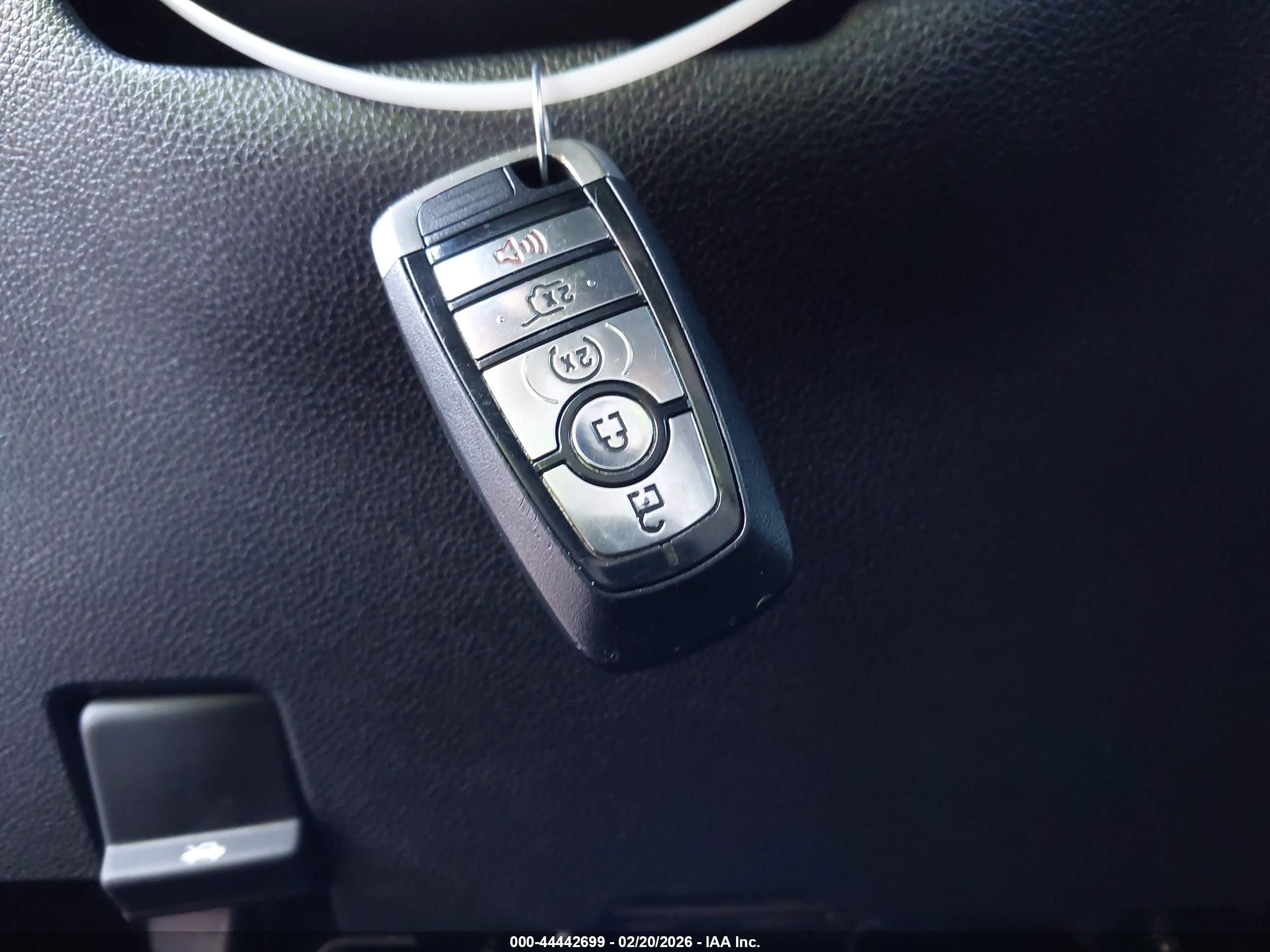 FORD EXPLORER image 11