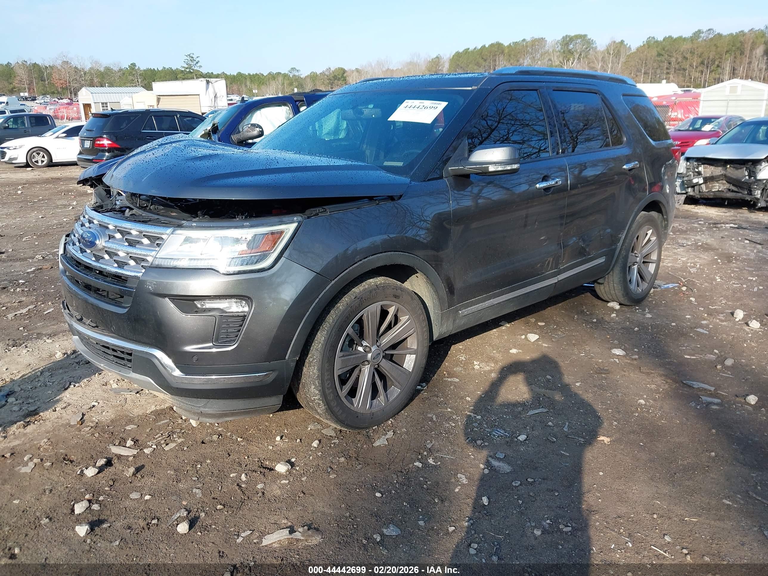 FORD EXPLORER image 2