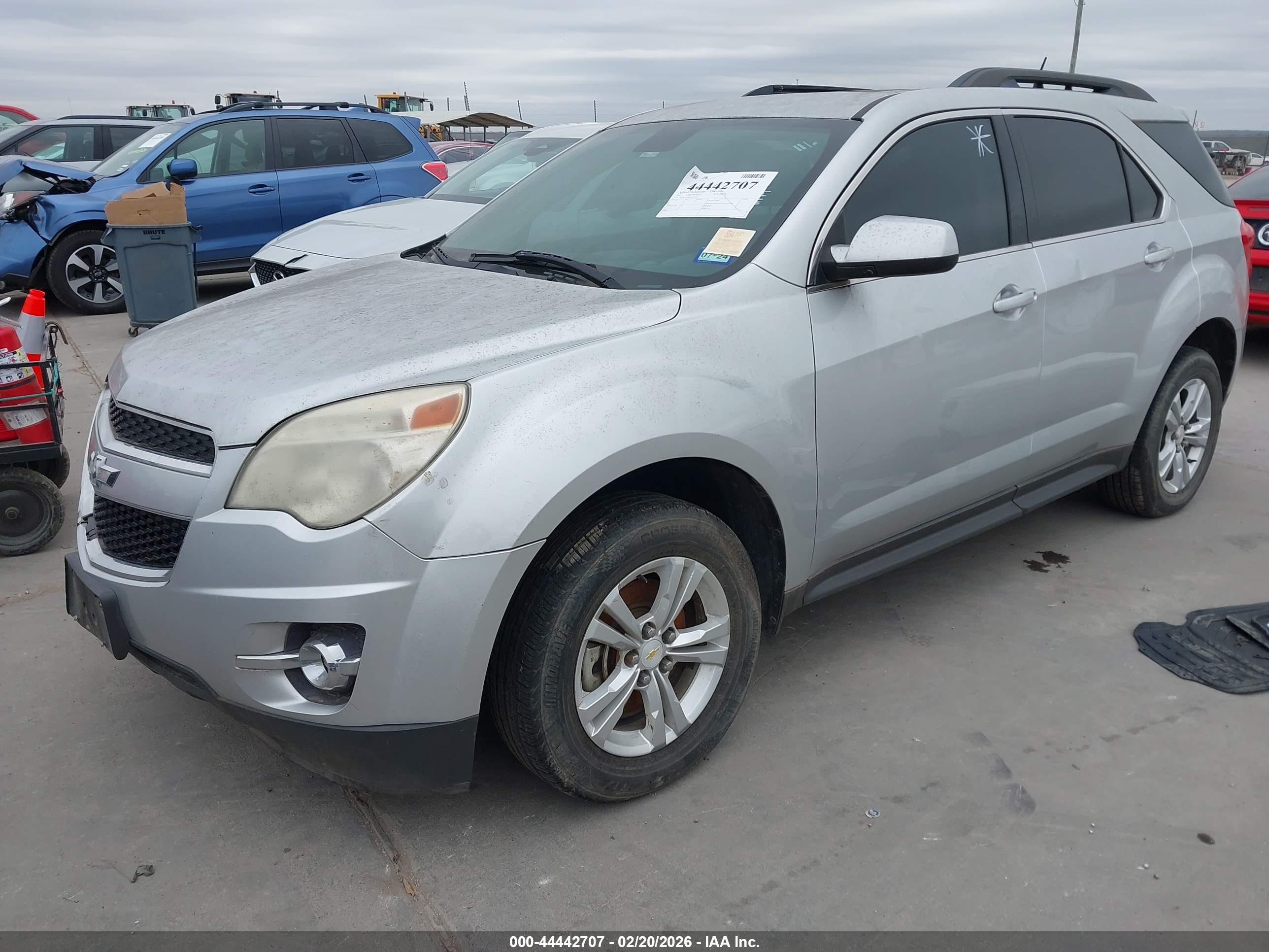 CHEVROLET EQUINOX image 2