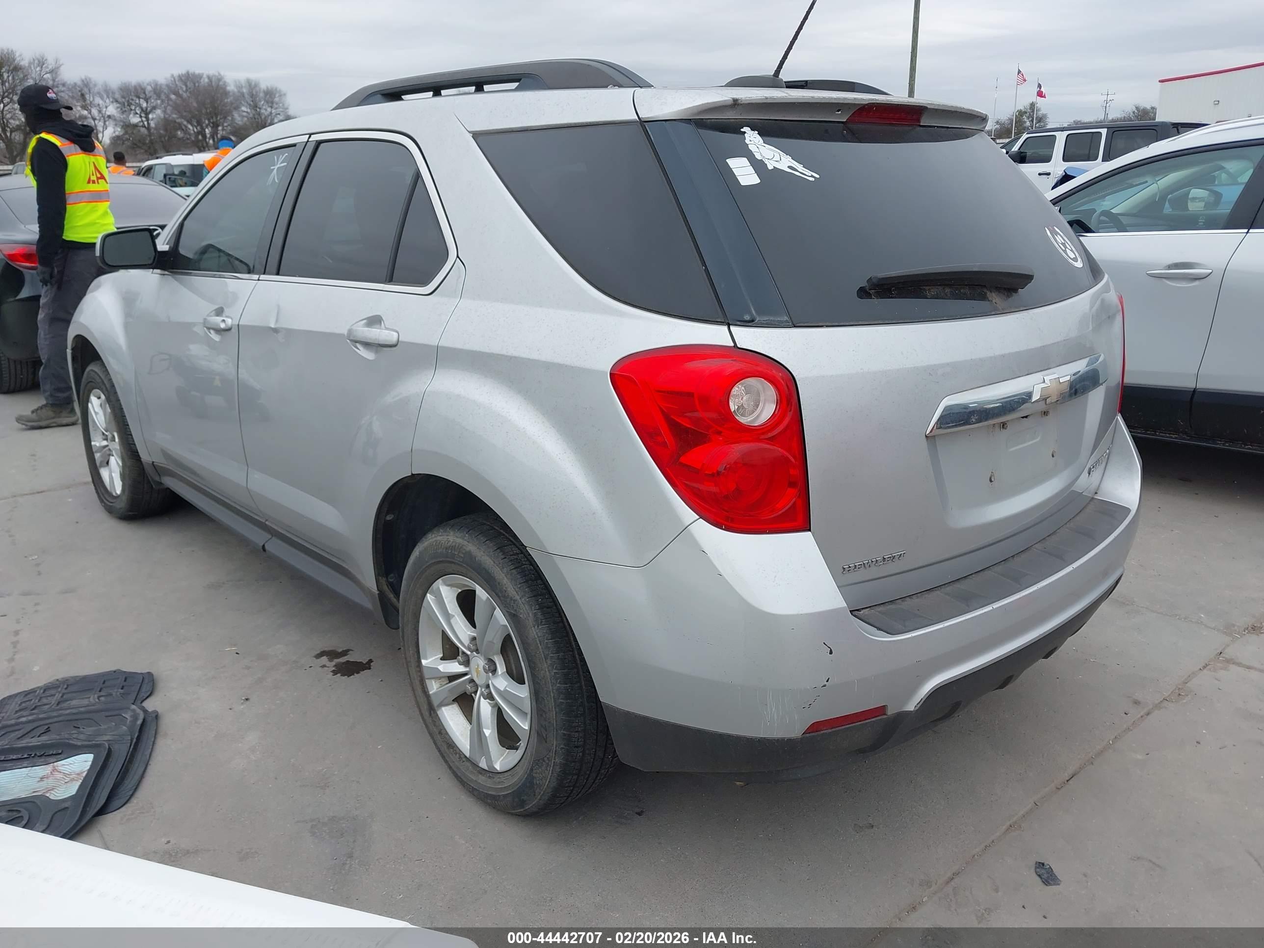 CHEVROLET EQUINOX image 3