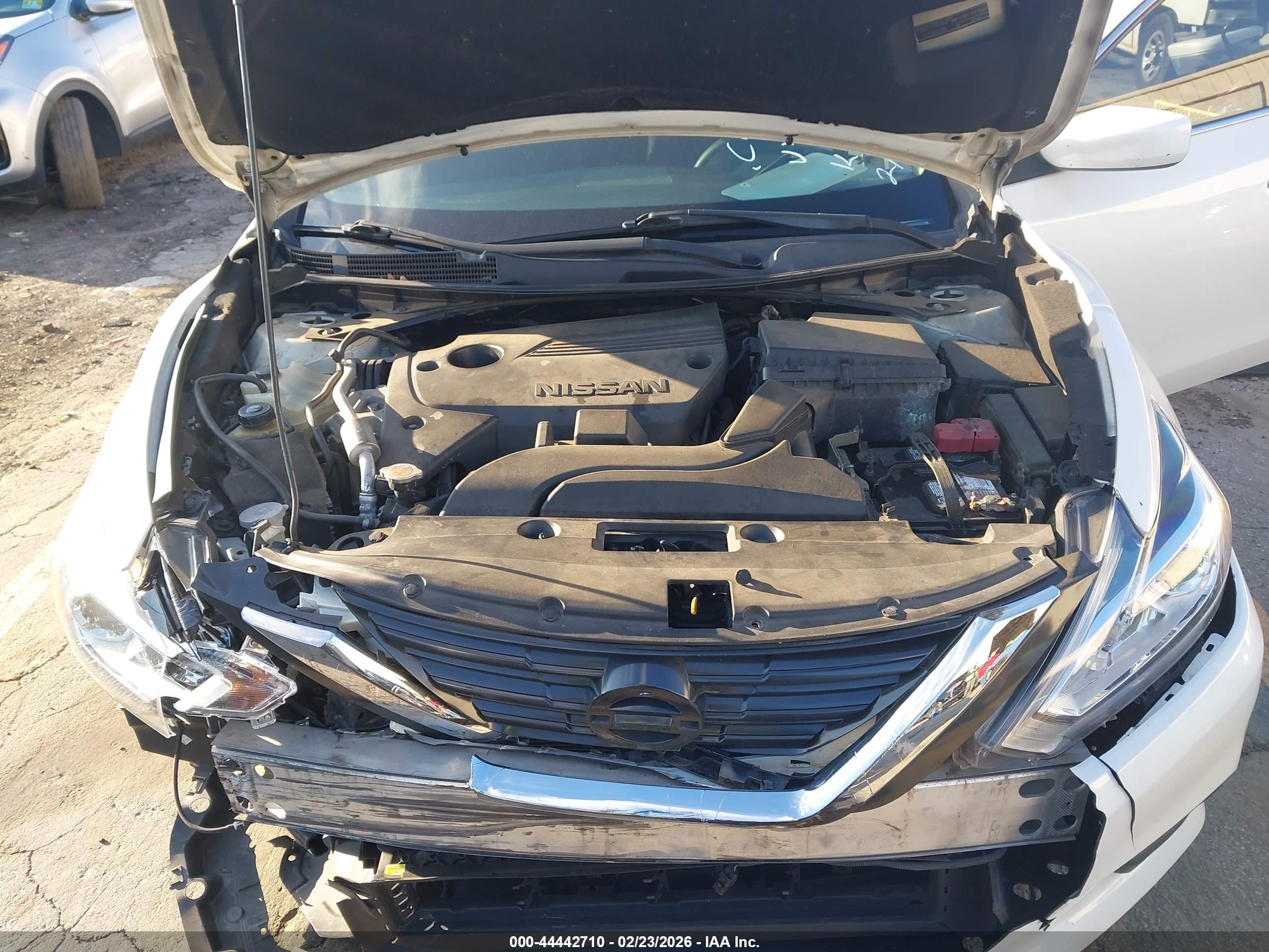 NISSAN ALTIMA image 10