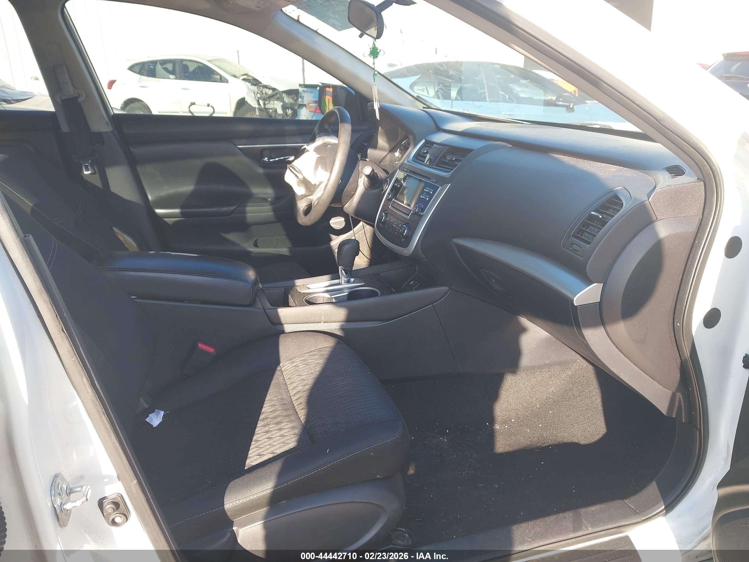 NISSAN ALTIMA image 5