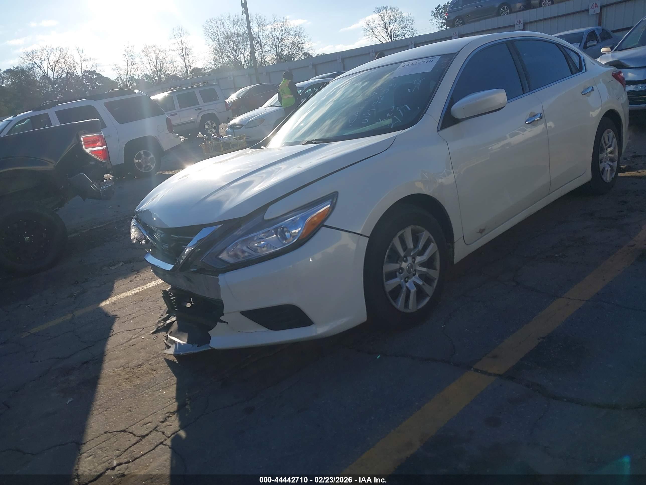 NISSAN ALTIMA image 6