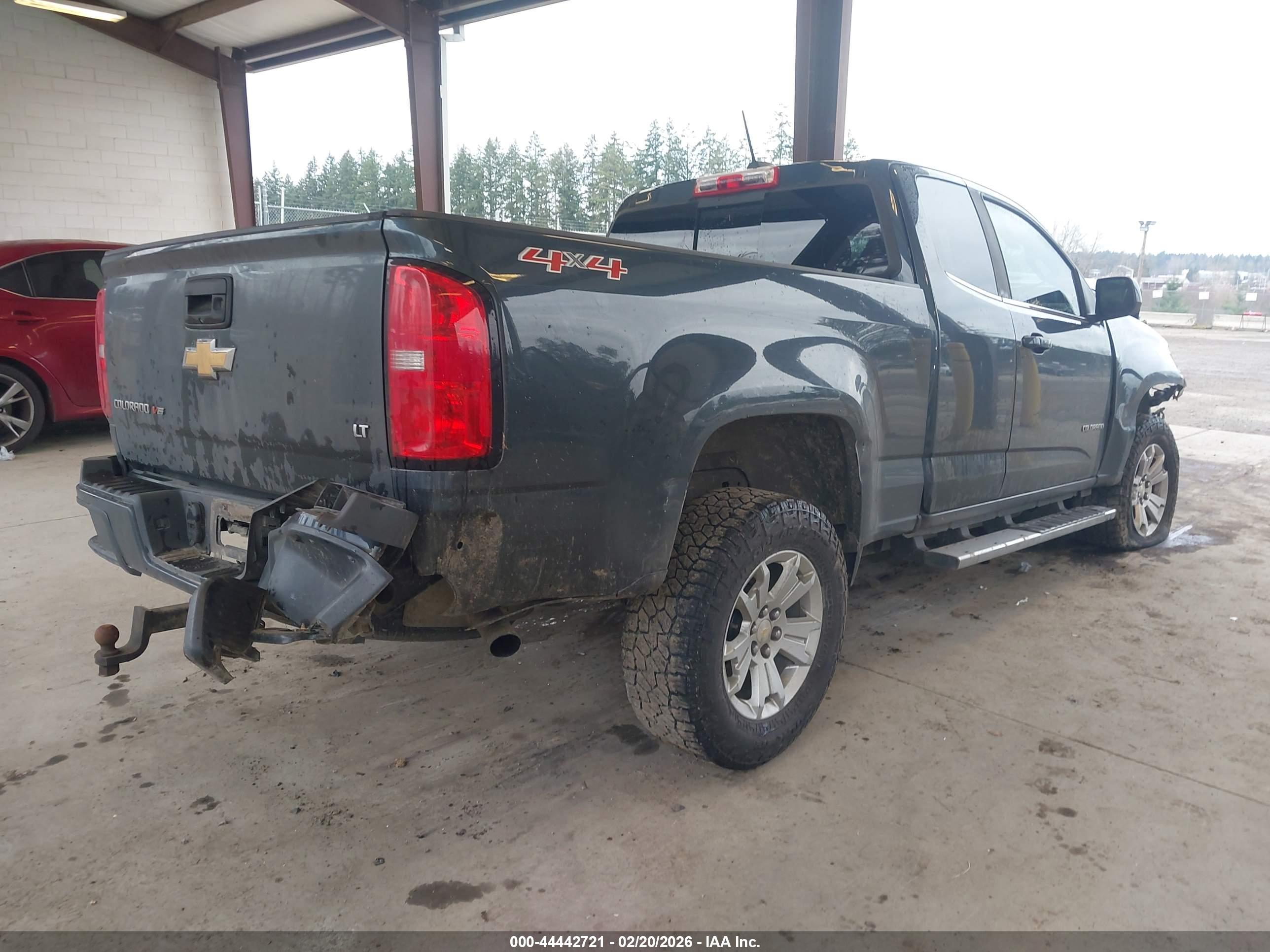 CHEVROLET COLORADO image 4