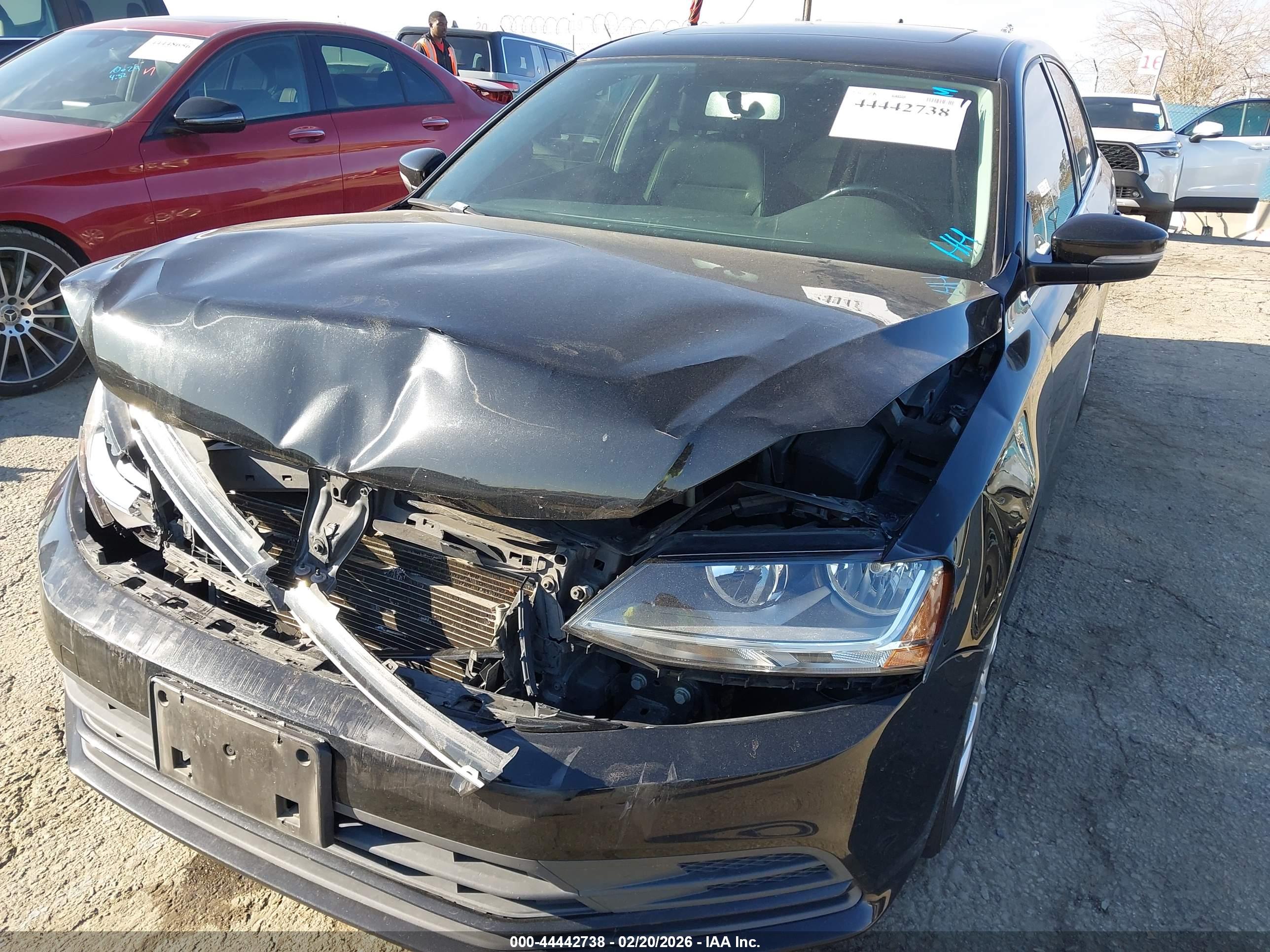 VOLKSWAGEN JETTA image 6