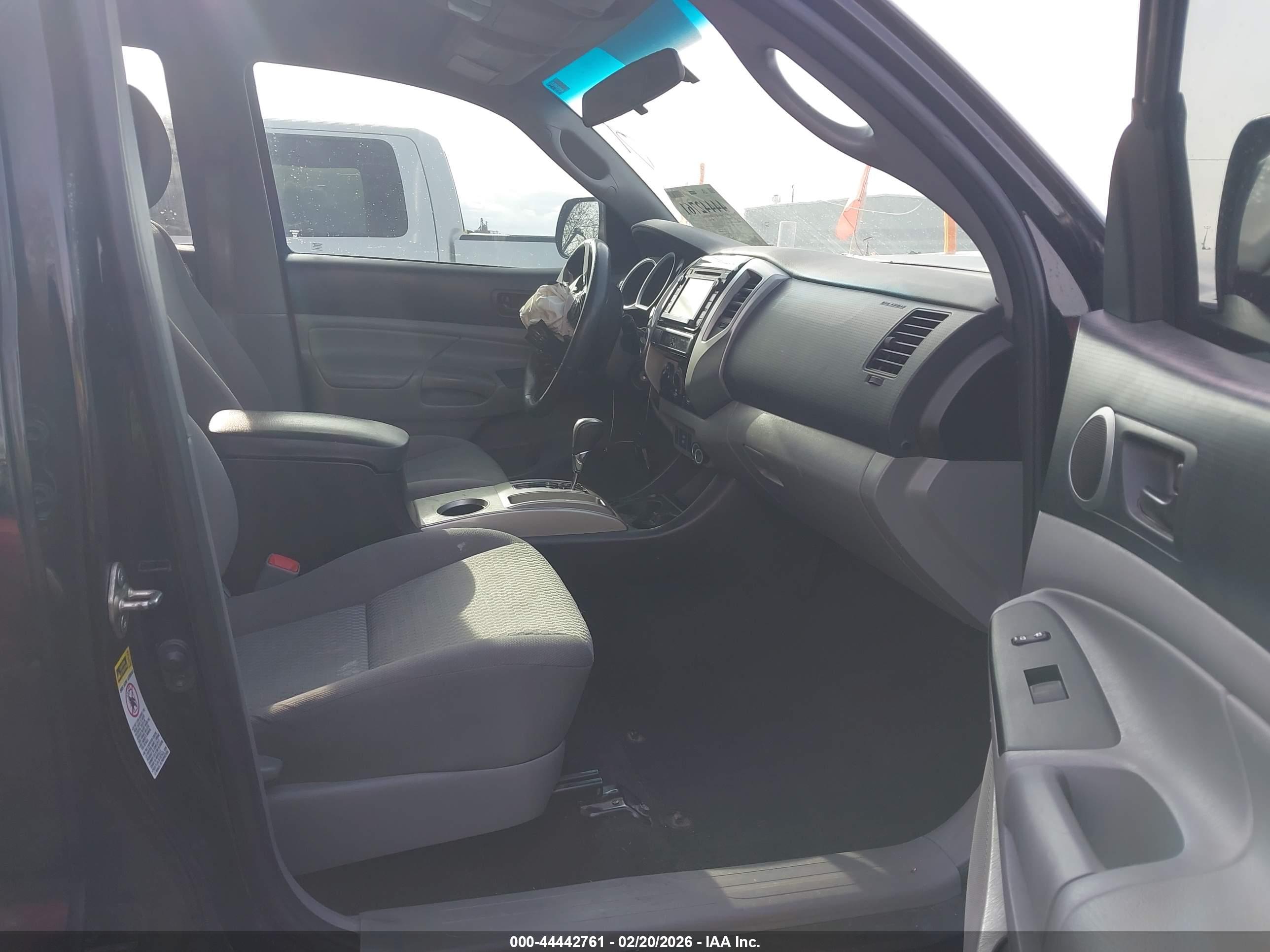 TOYOTA TACOMA image 5