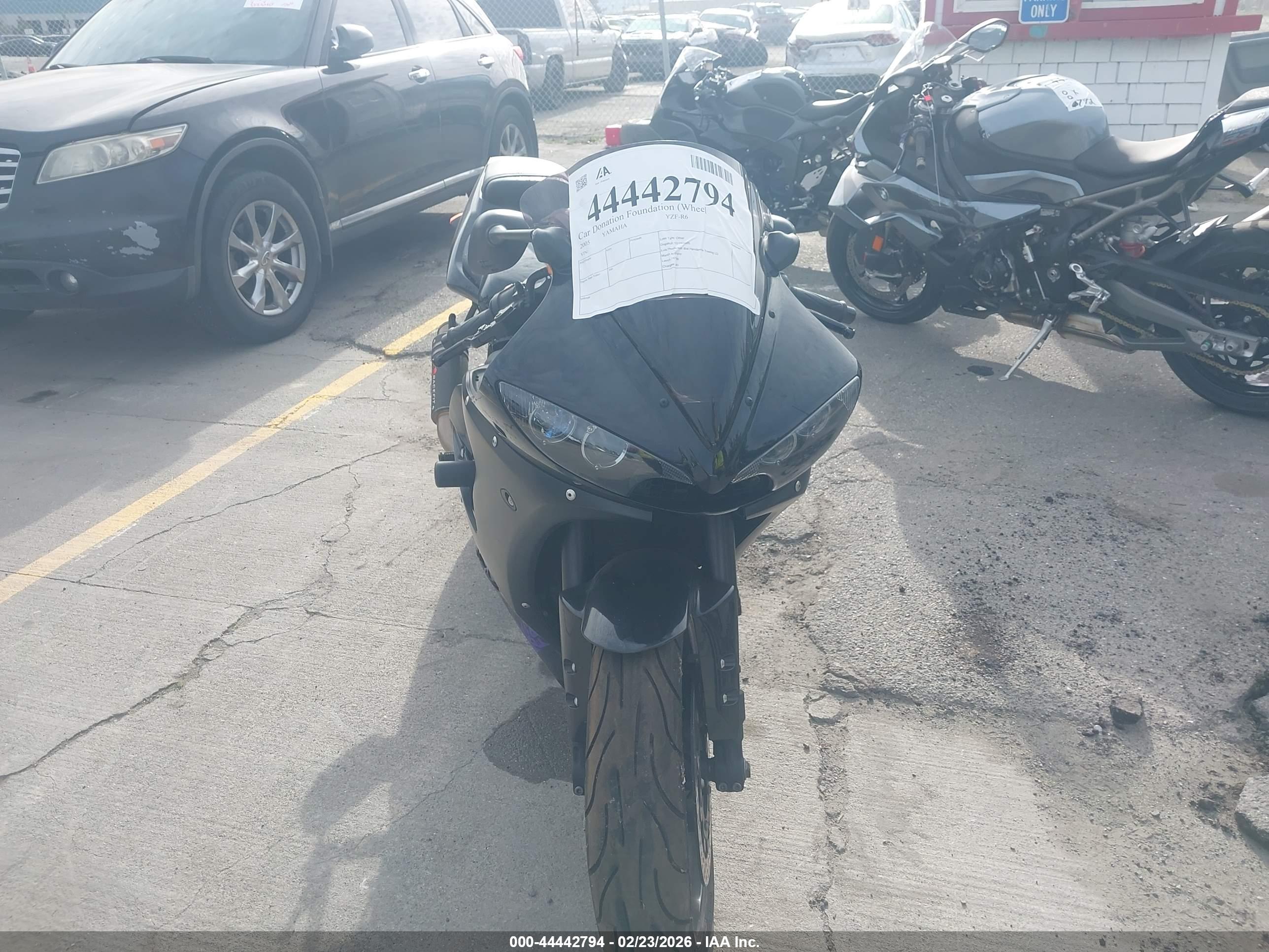 YAMAHA YZFR6 image 5