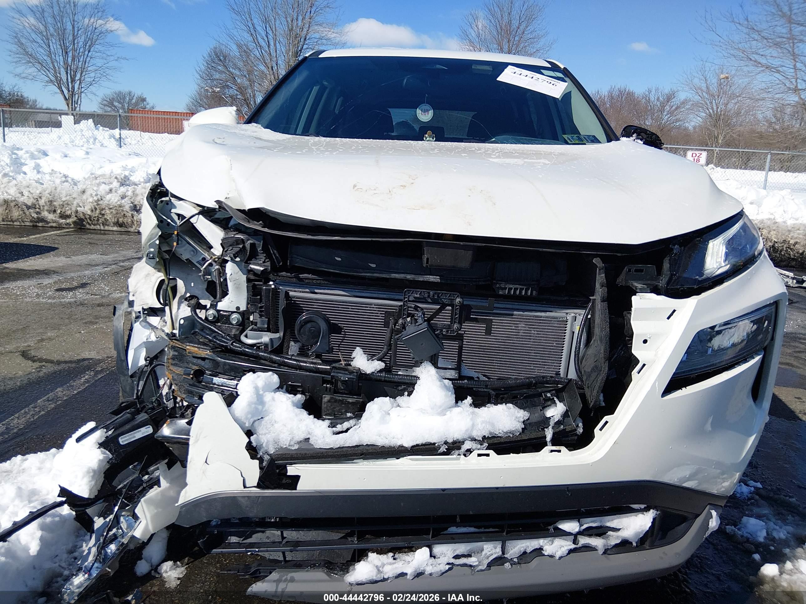 NISSAN ROGUE image 6