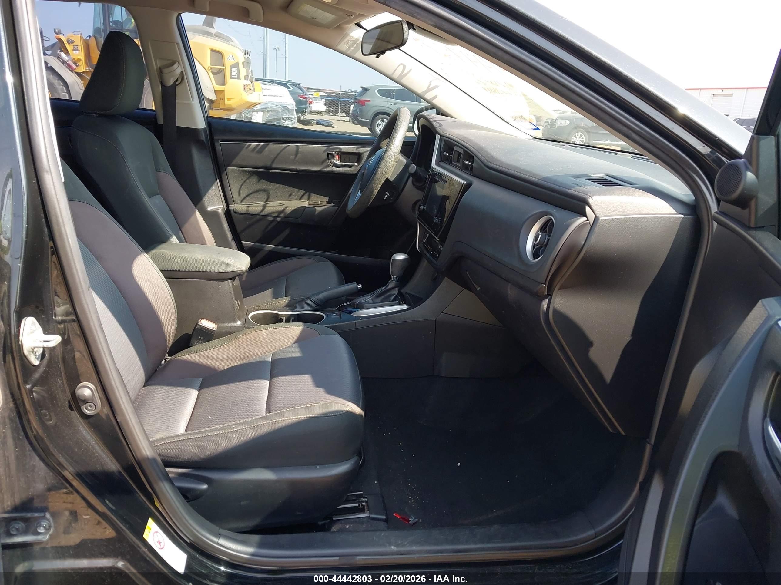 TOYOTA COROLLA image 5