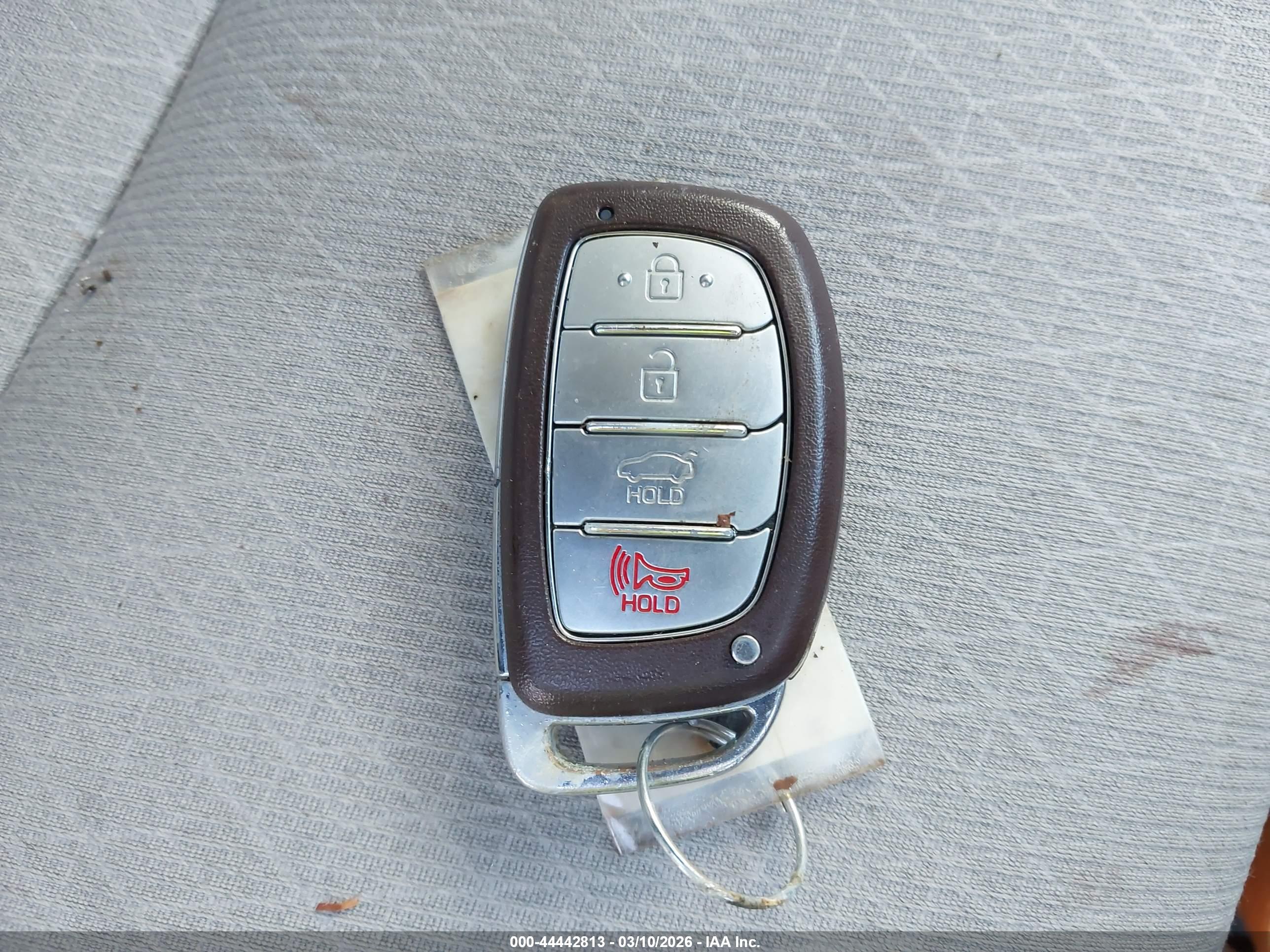HYUNDAI TUCSON image 11