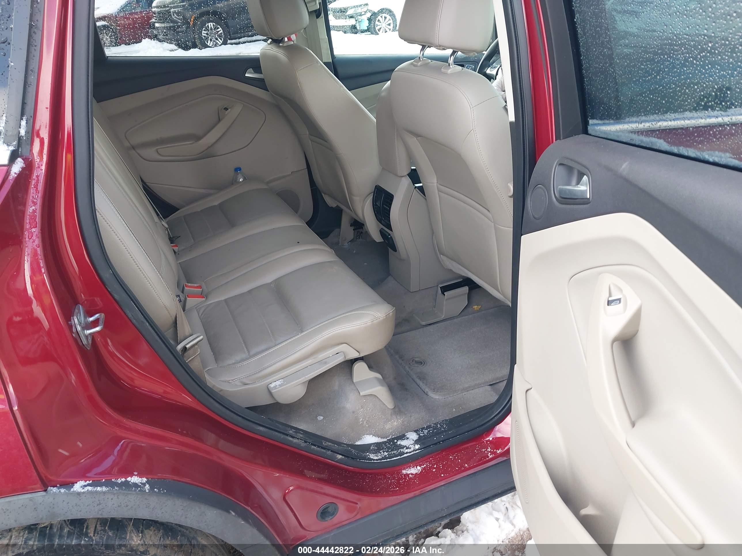 FORD ESCAPE image 8