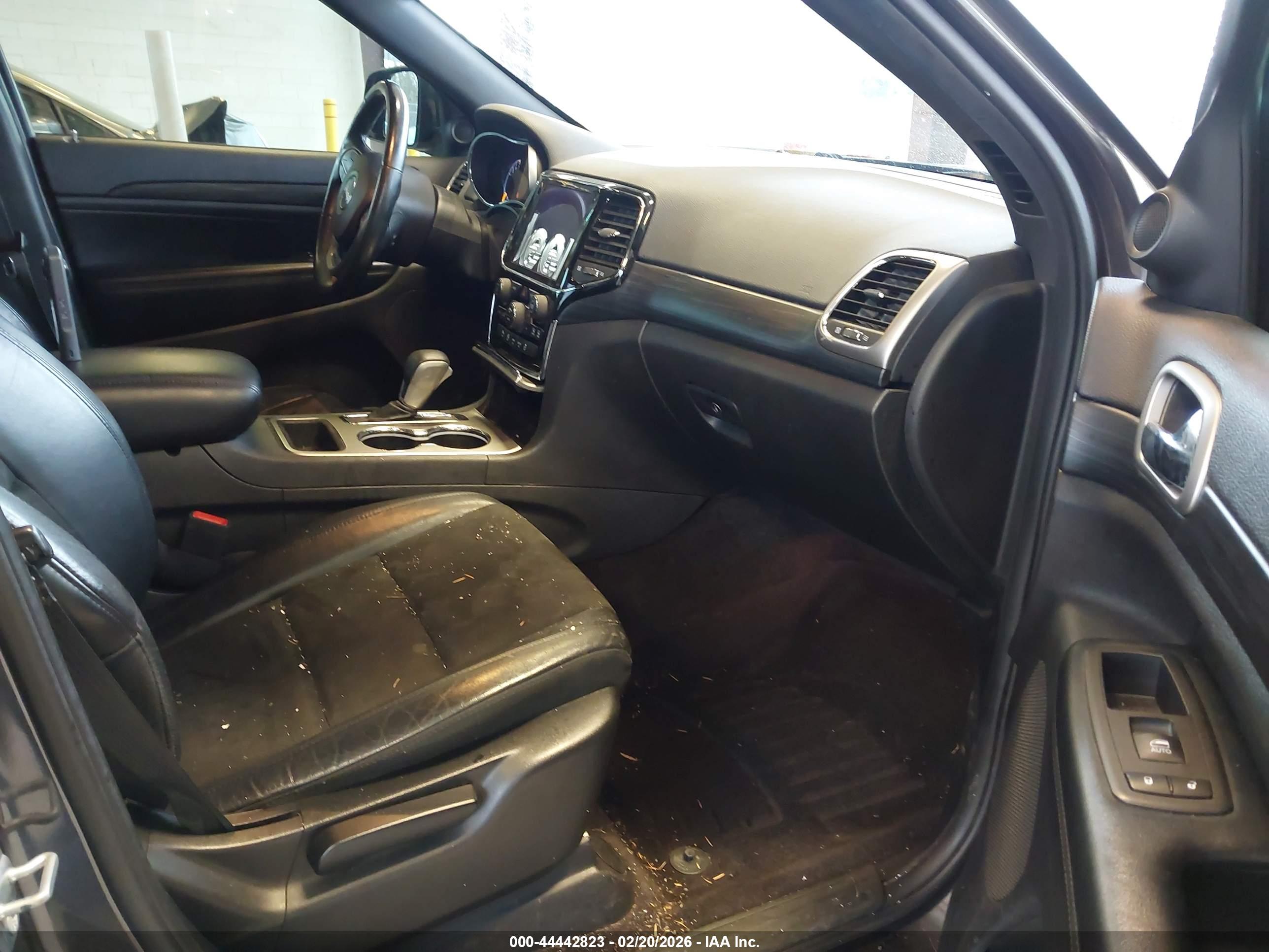 JEEP GRAND image 5