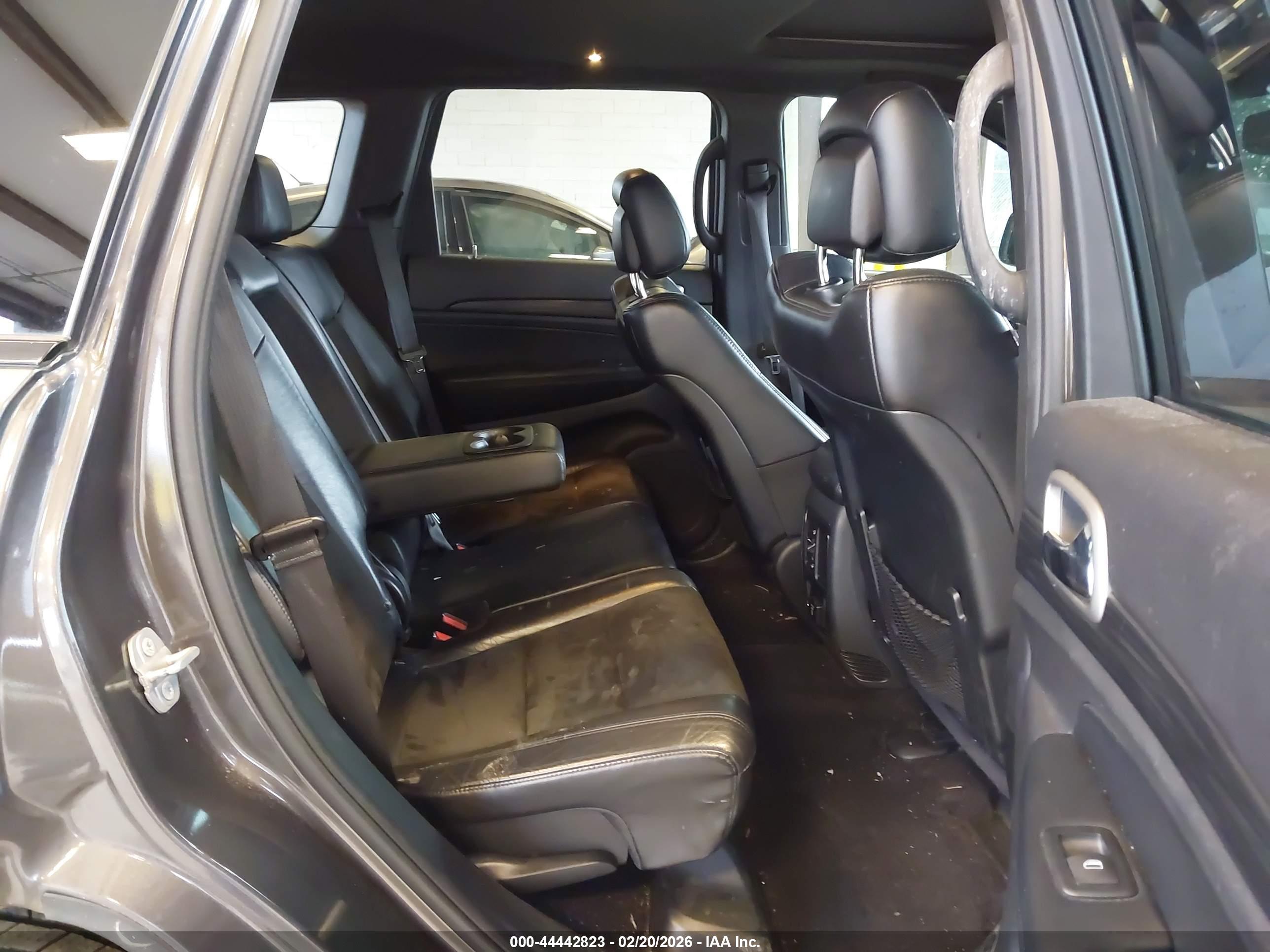 JEEP GRAND image 8