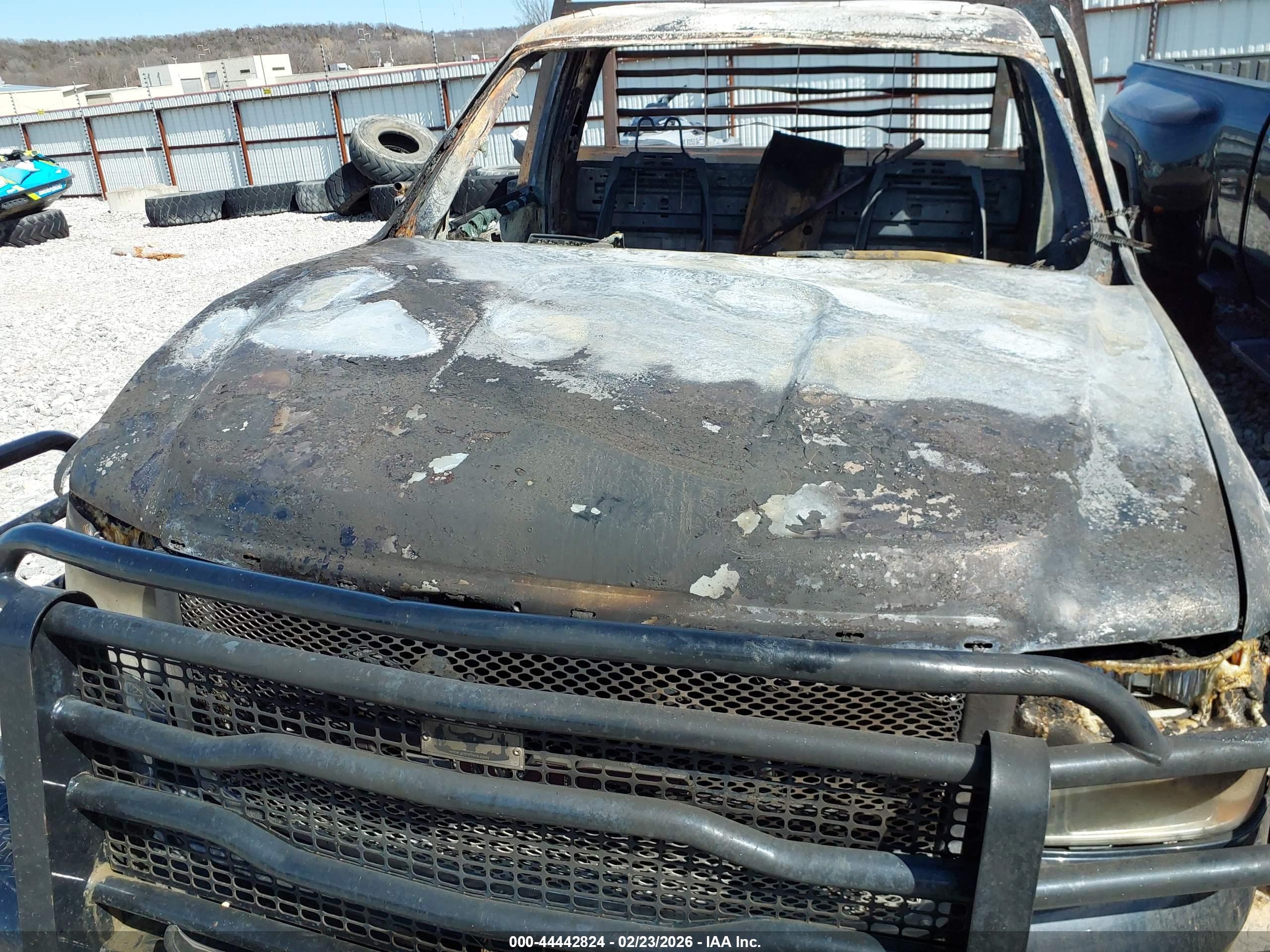 GMC SIERRA image 10
