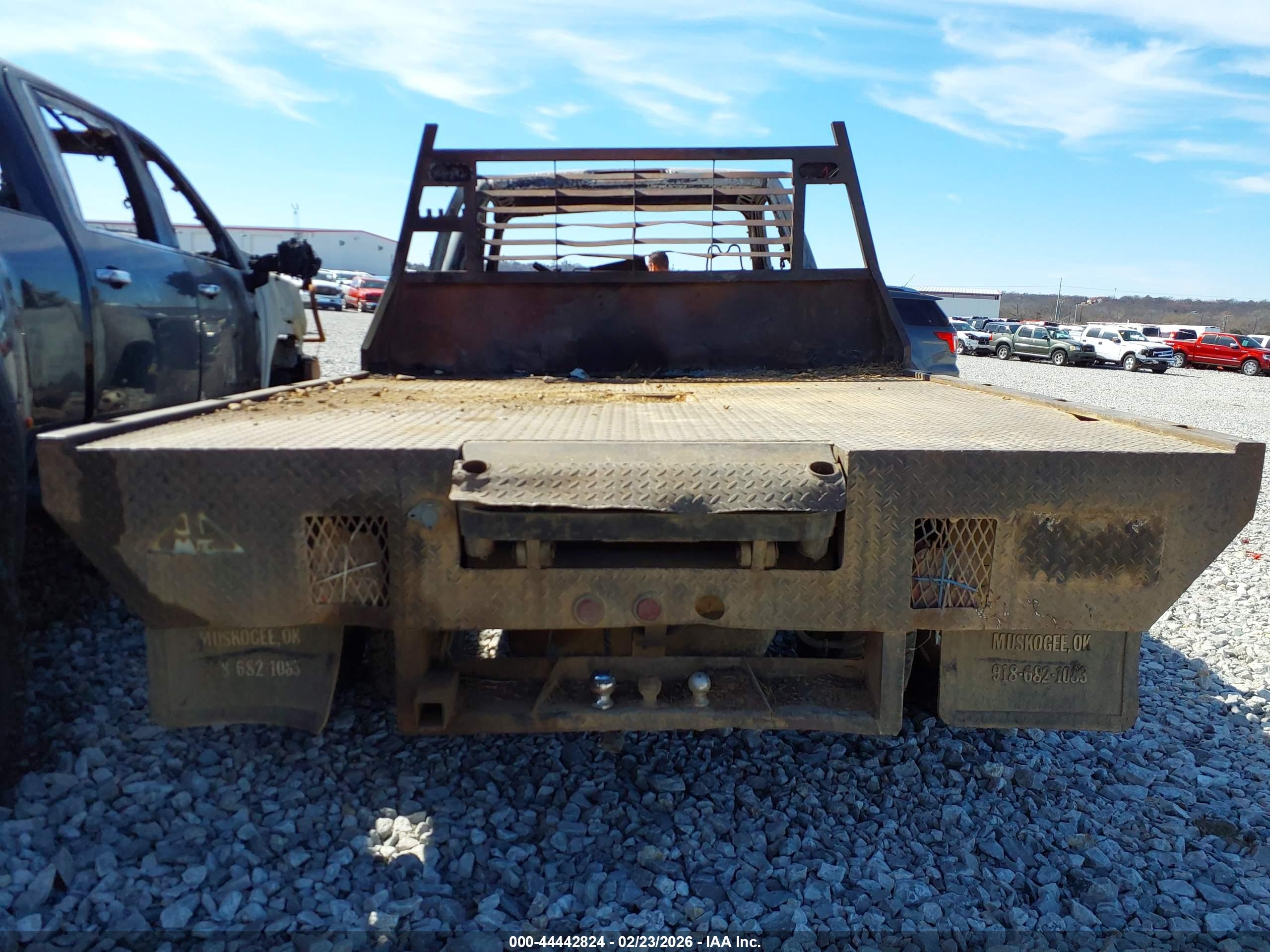 GMC SIERRA image 8