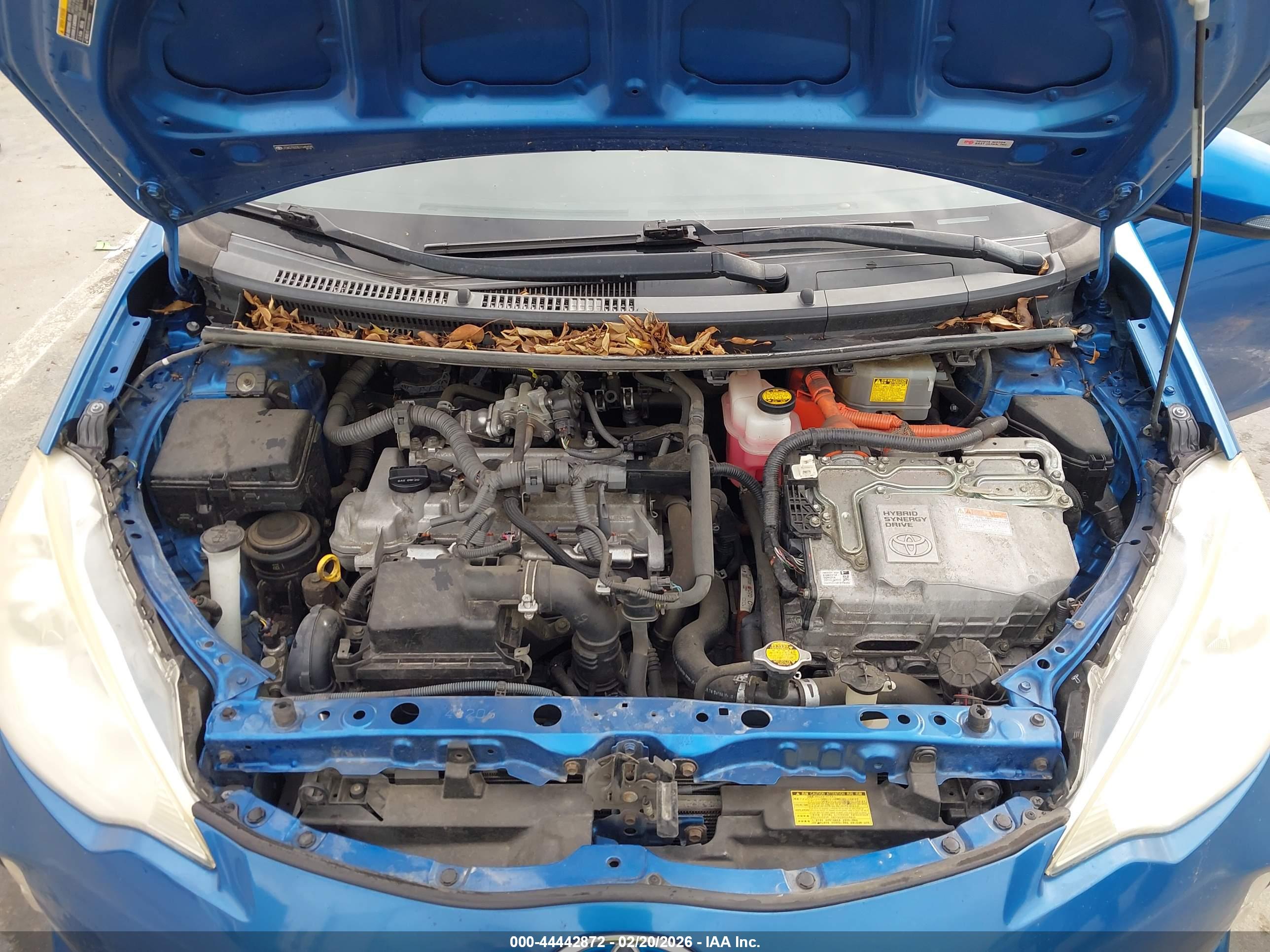 TOYOTA PRIUS image 10