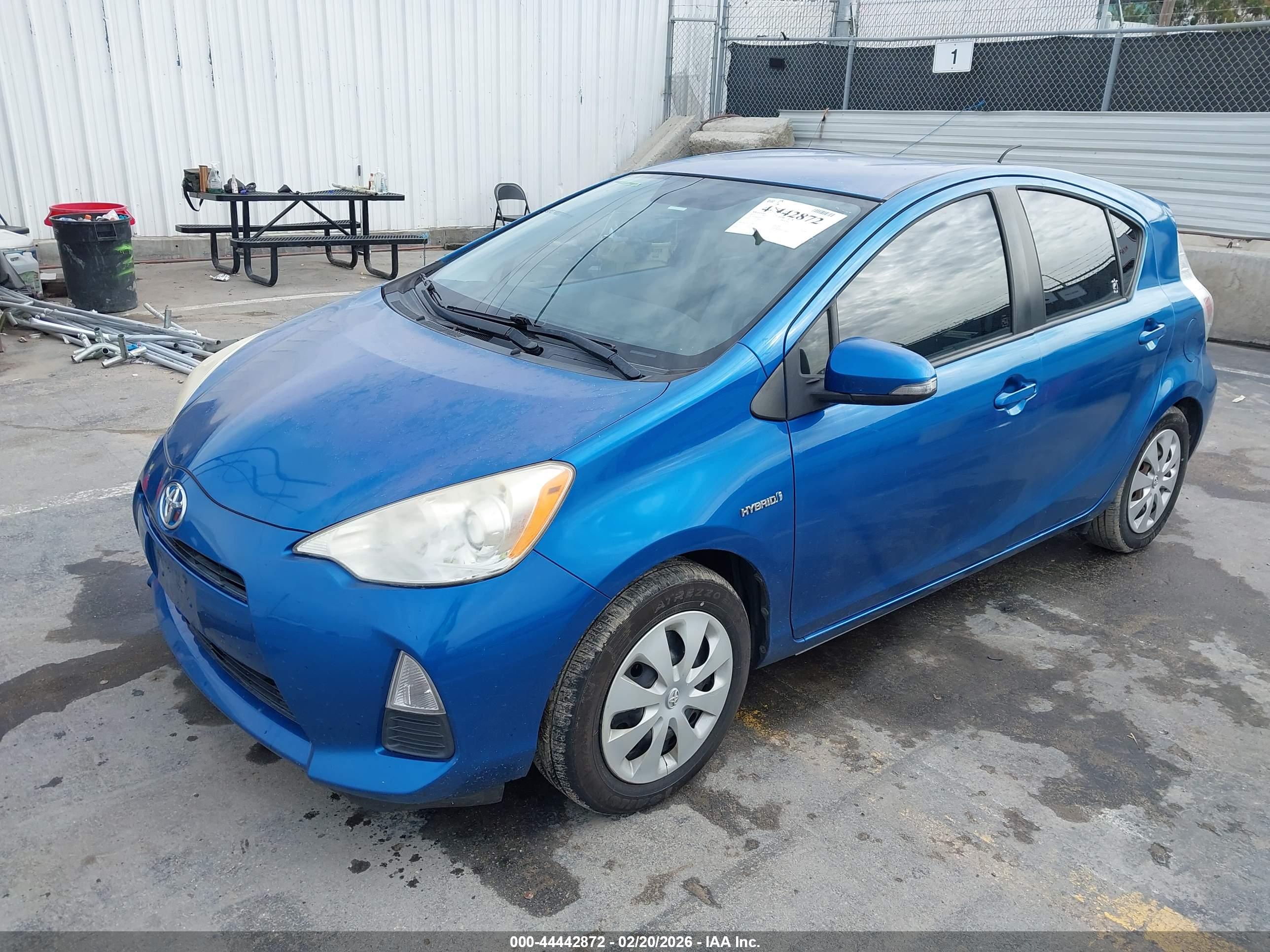 TOYOTA PRIUS image 2