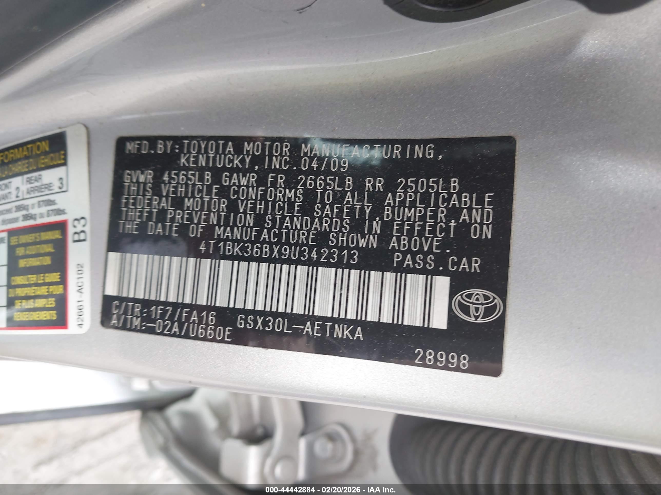 TOYOTA AVALON image 9