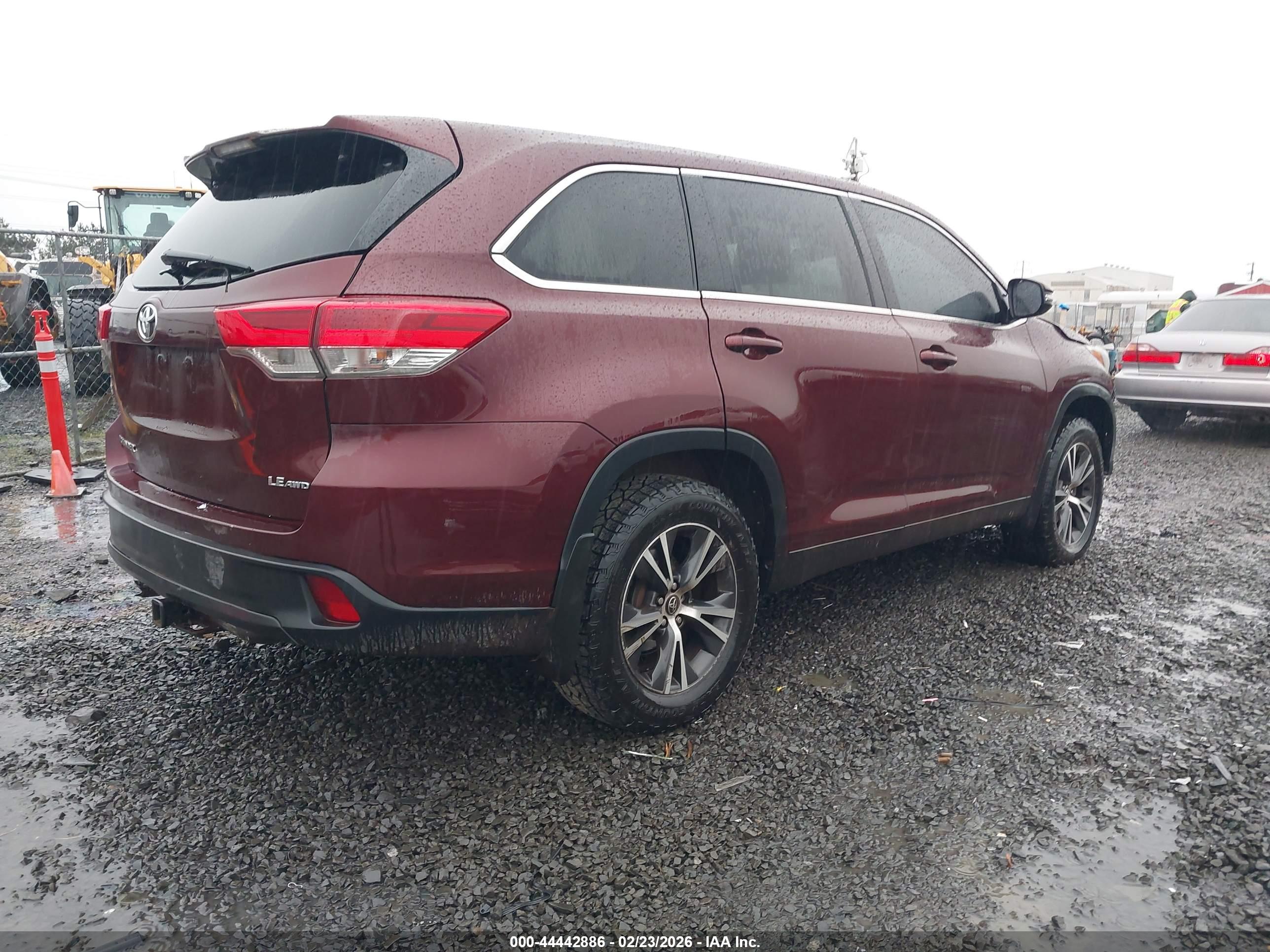 TOYOTA HIGHLANDER image 4