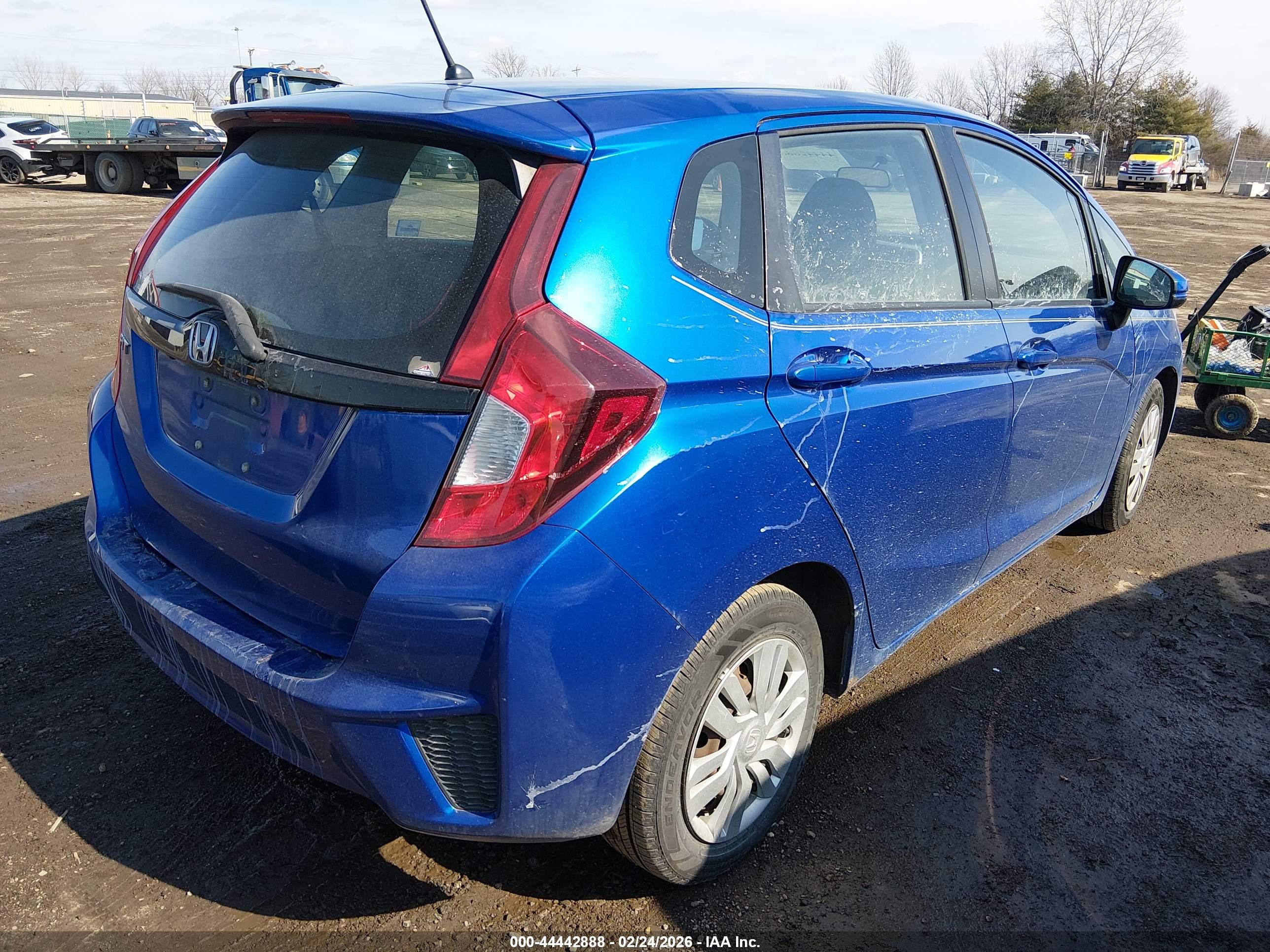 HONDA FIT image 4