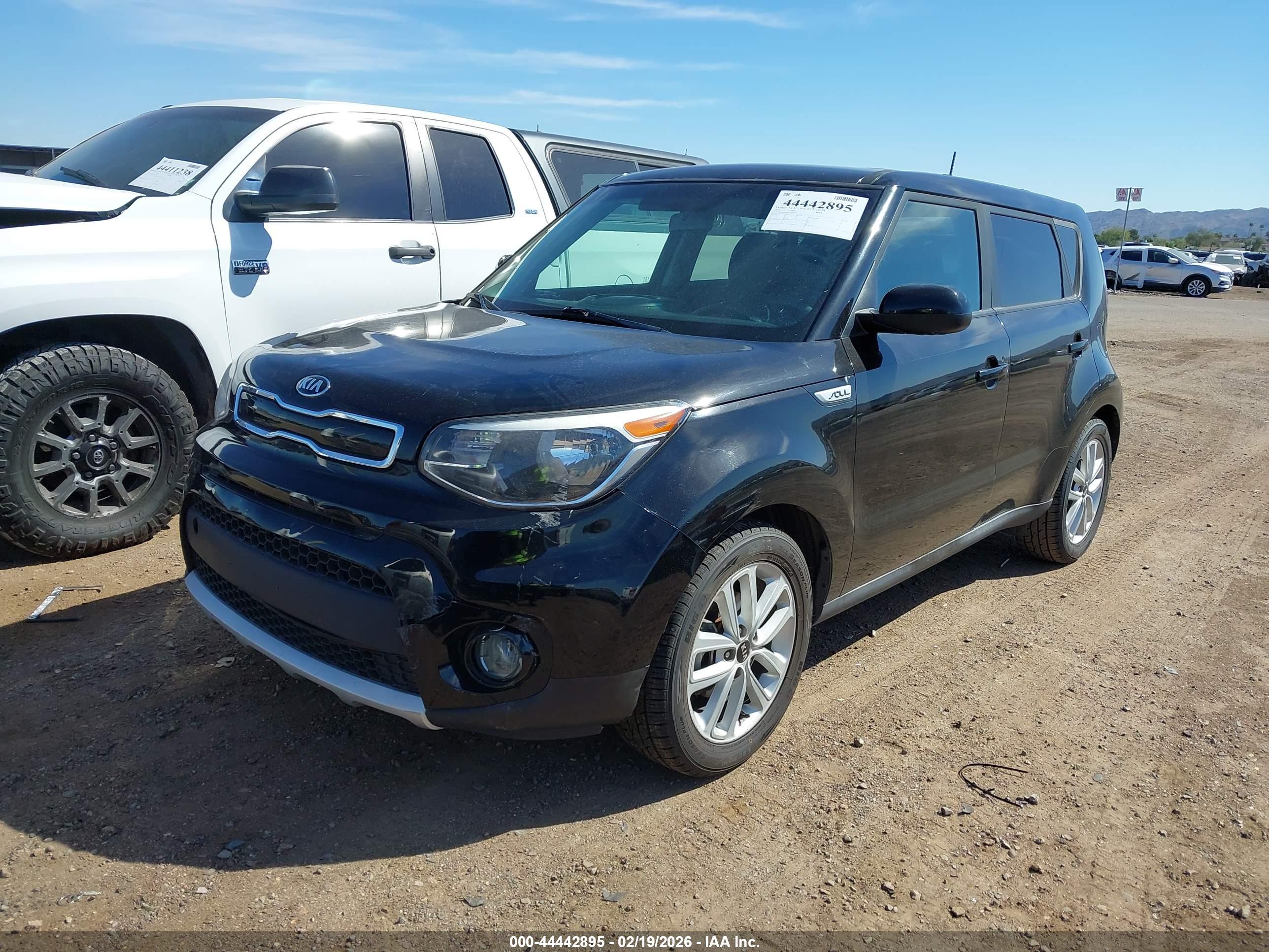 KIA SOUL image 2