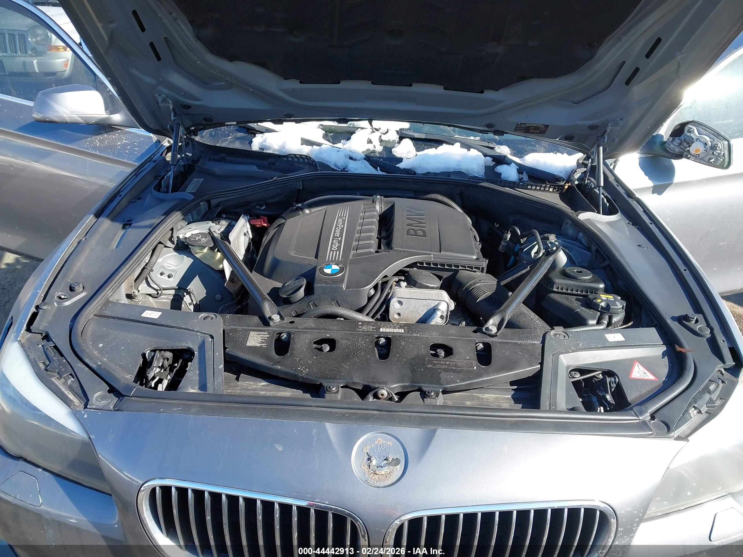 BMW 535I image 10