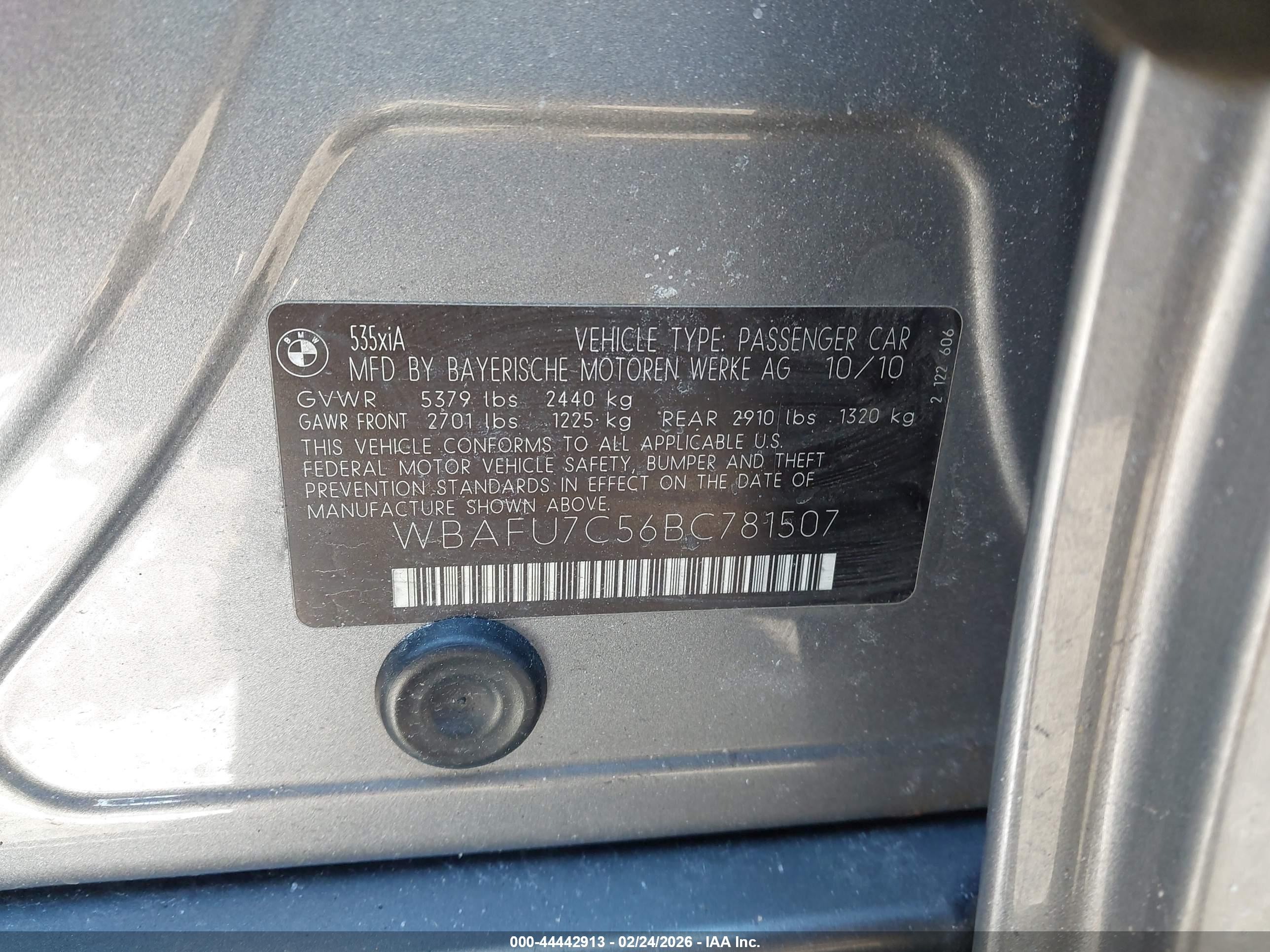 BMW 535I image 9