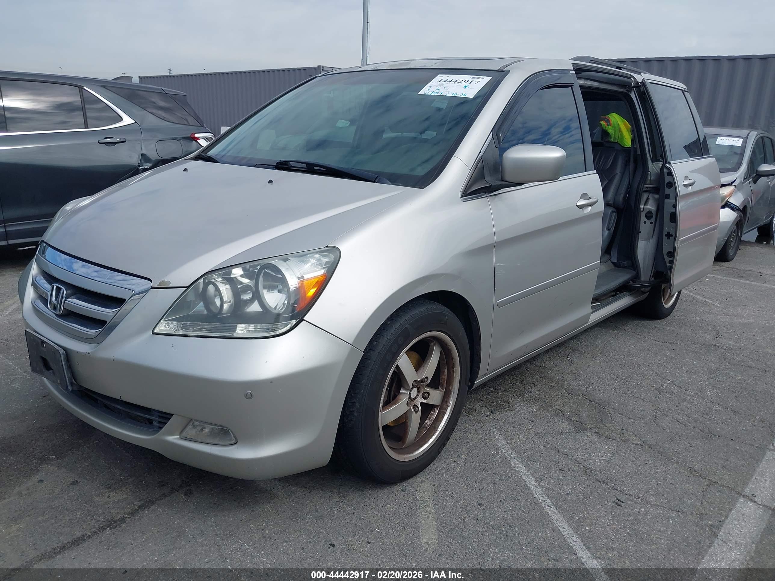 HONDA ODYSSEY image 2