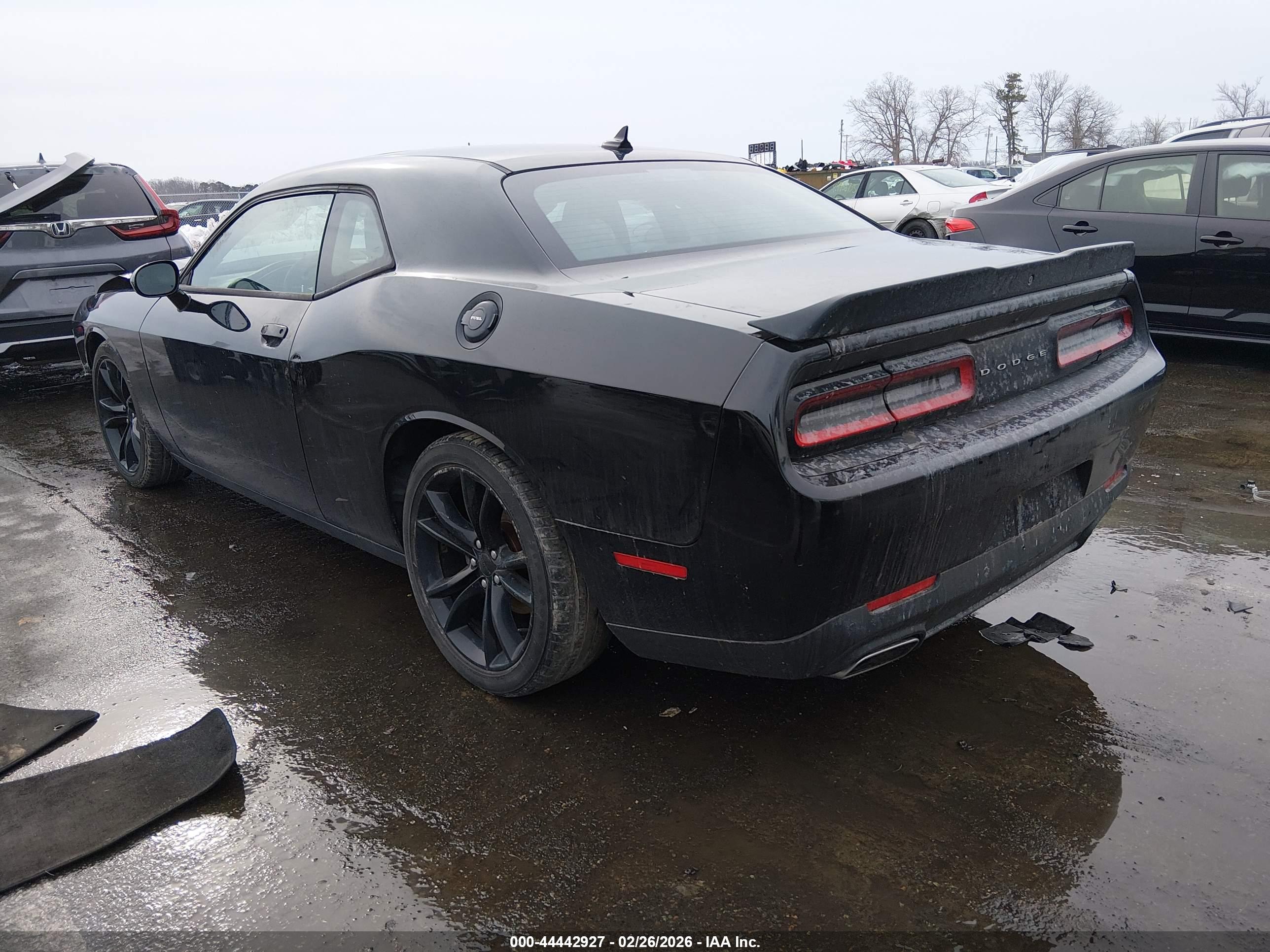 DODGE CHALLENGER image 3