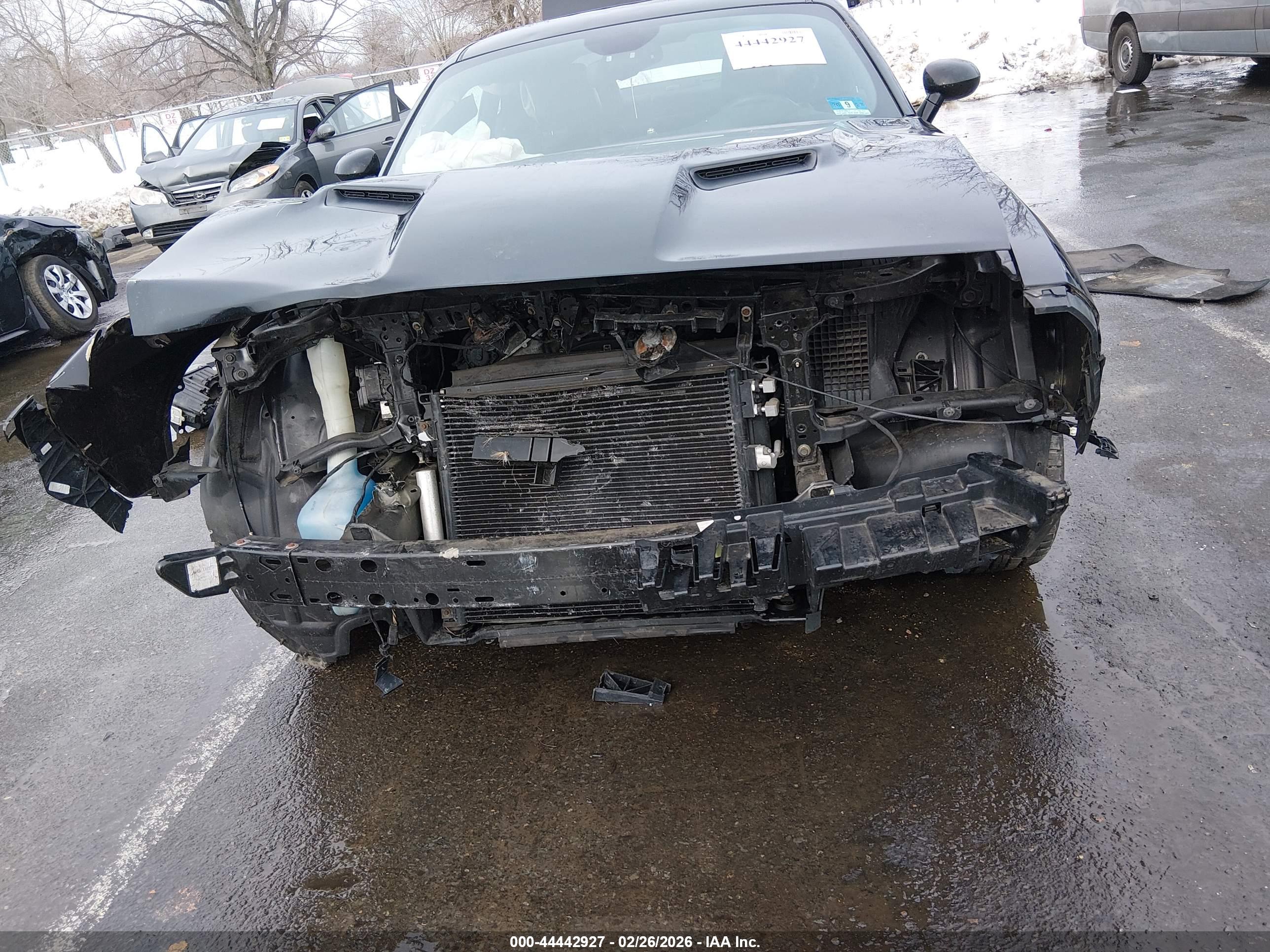 DODGE CHALLENGER image 6