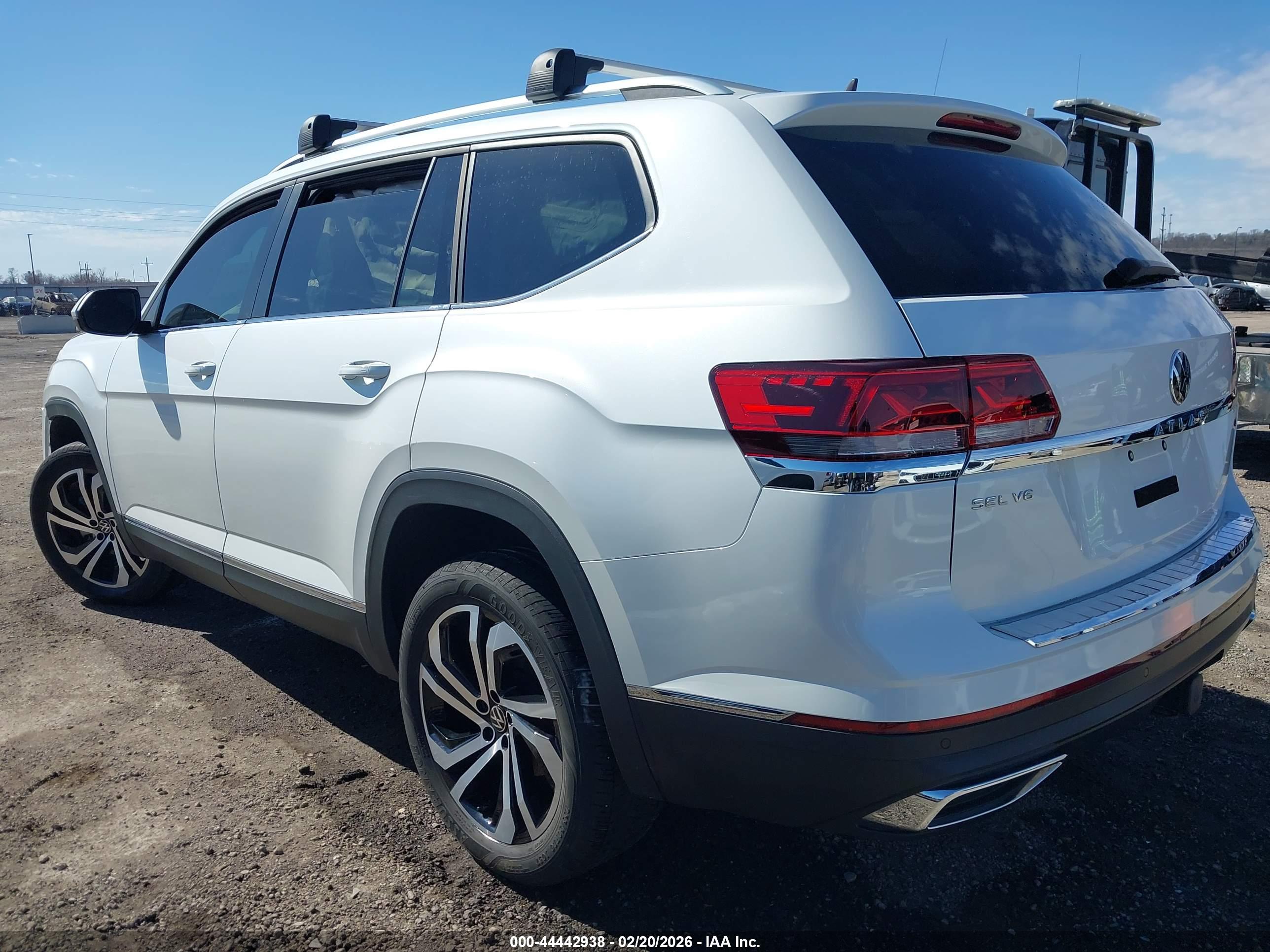 VOLKSWAGEN ATLAS image 3