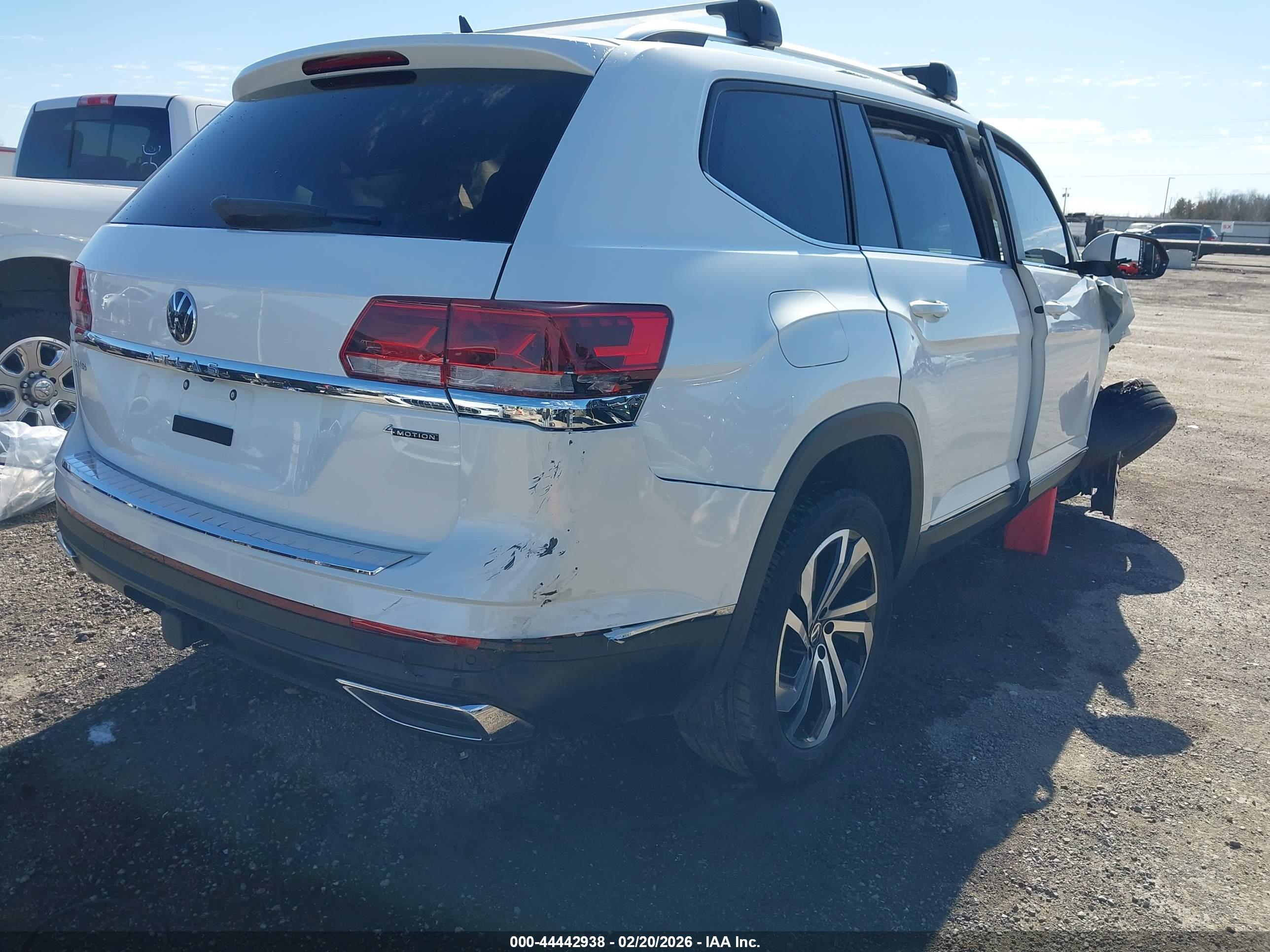 VOLKSWAGEN ATLAS image 4