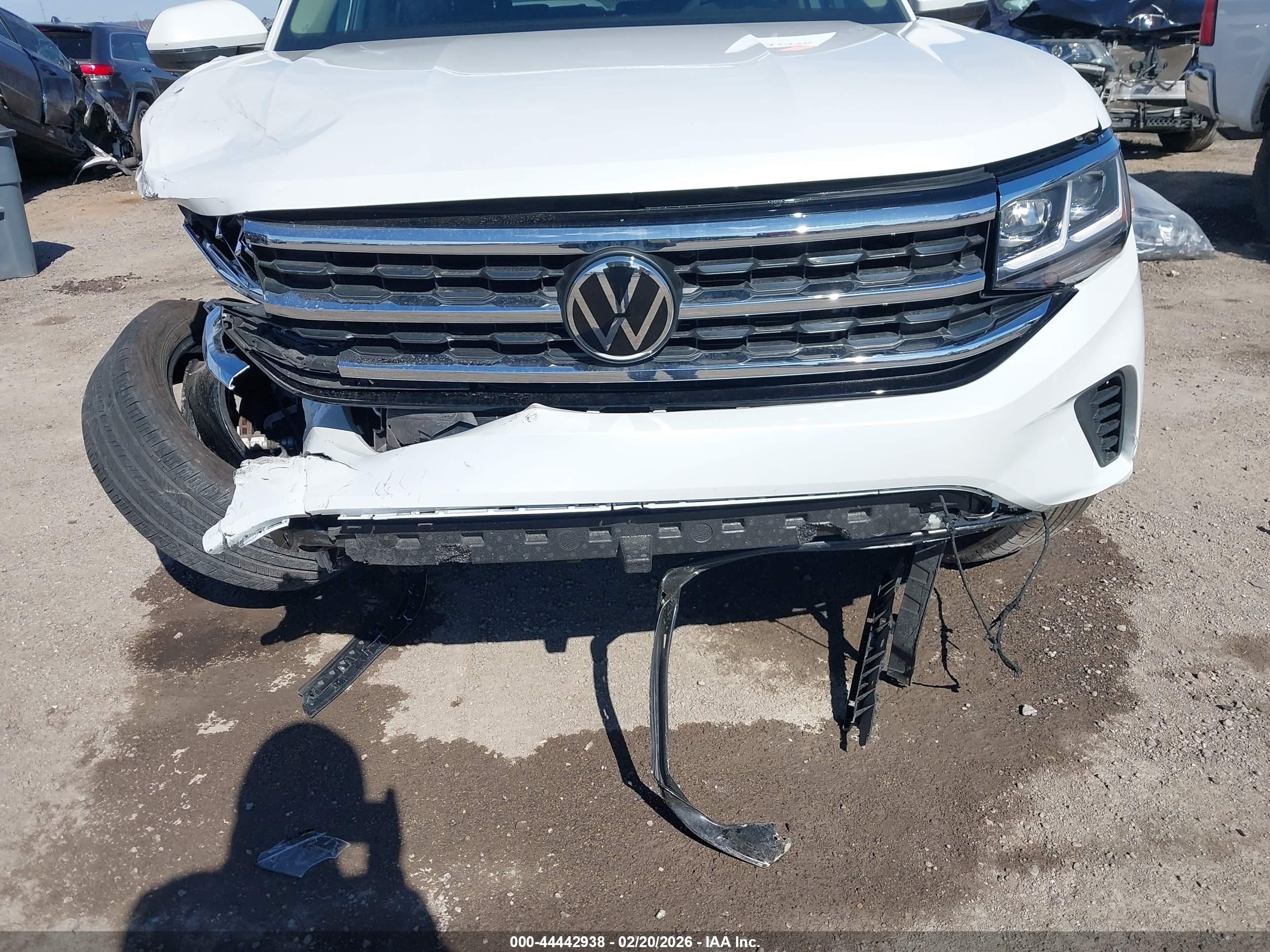 VOLKSWAGEN ATLAS image 6