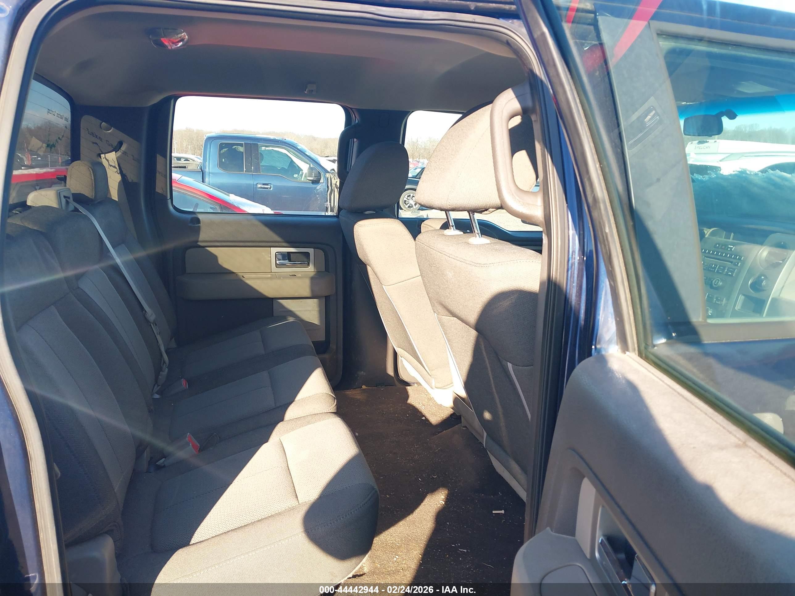 FORD F-150 image 8