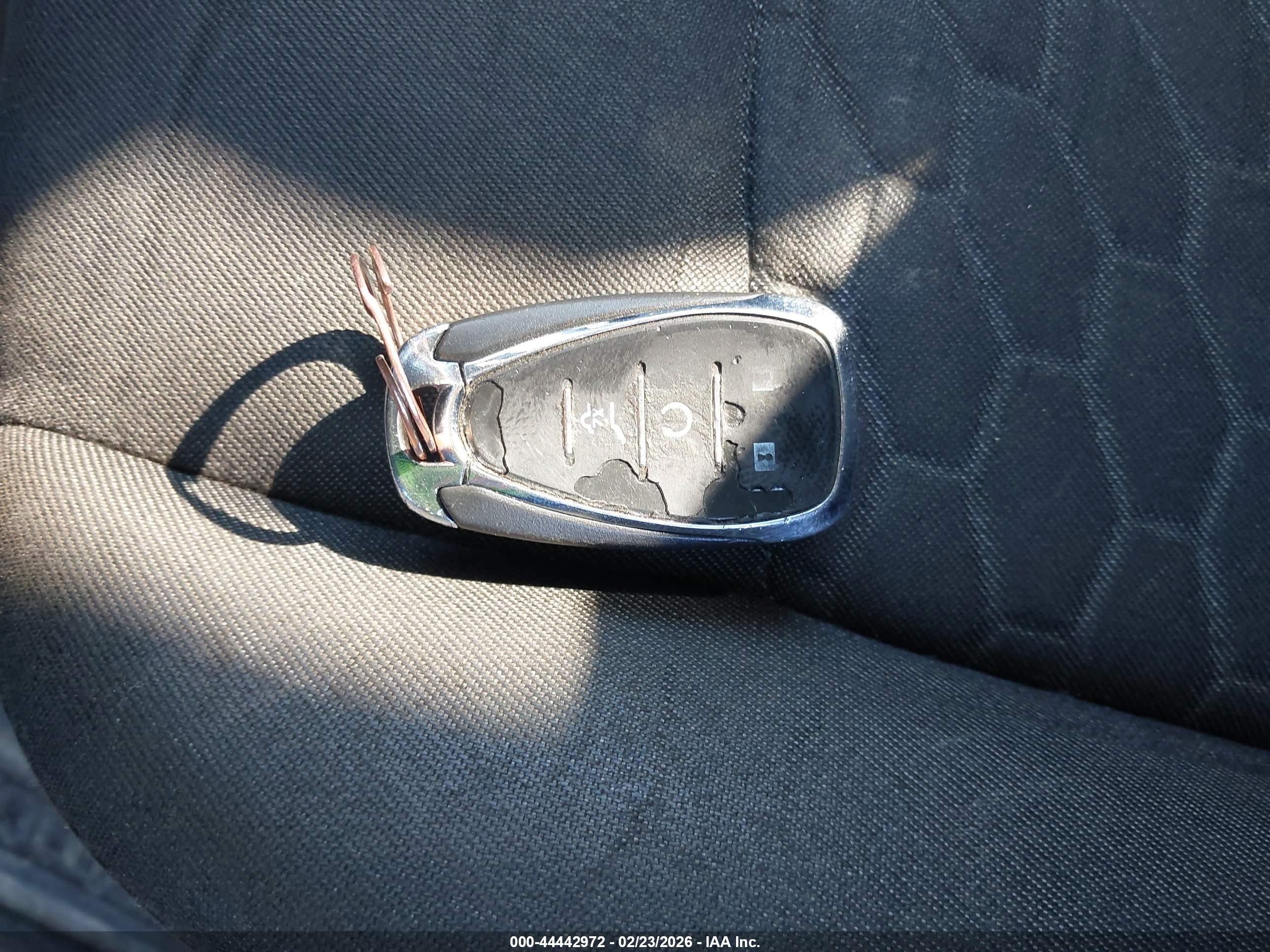 CHEVROLET EQUINOX image 11