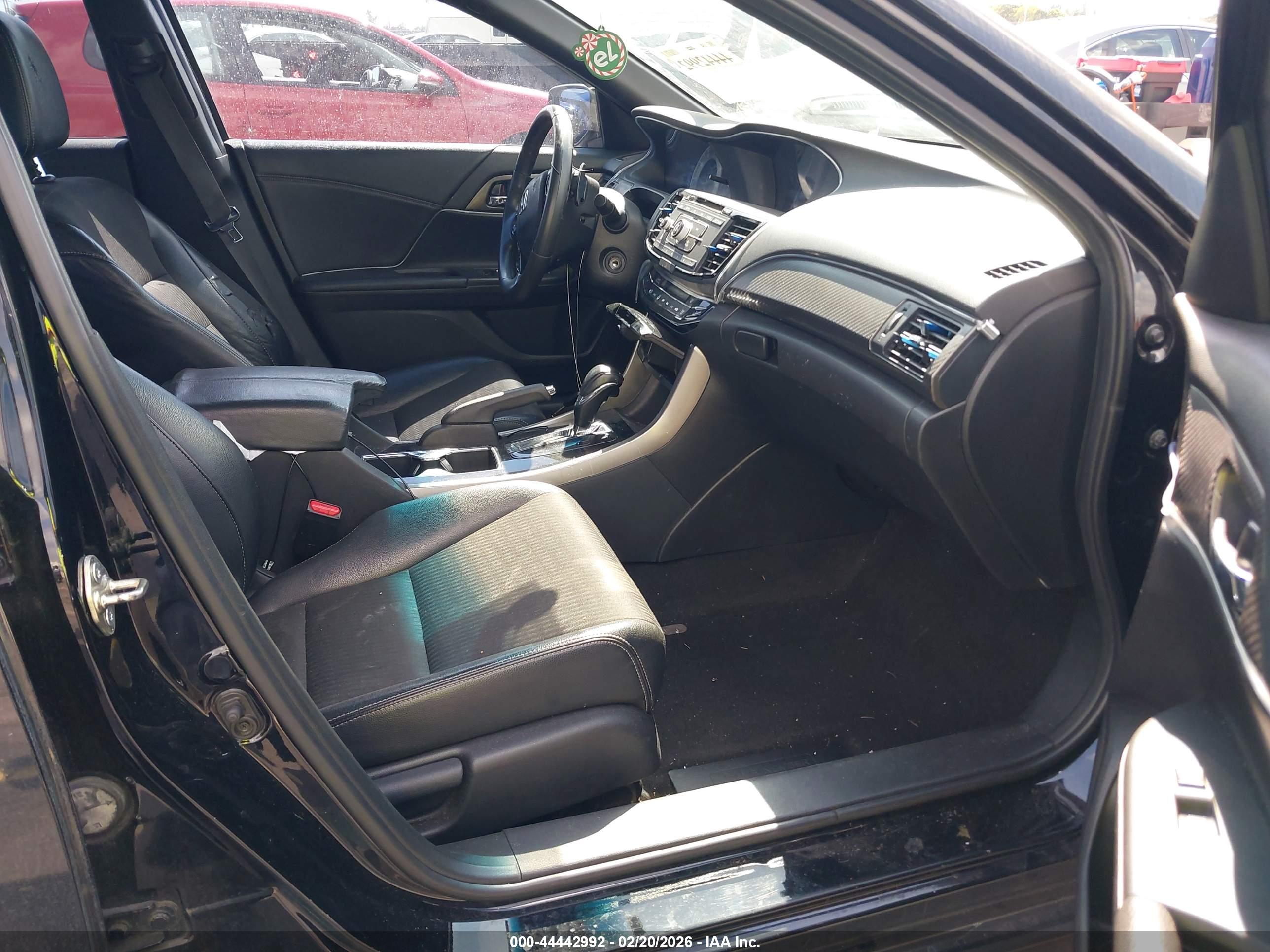 HONDA ACCORD image 5