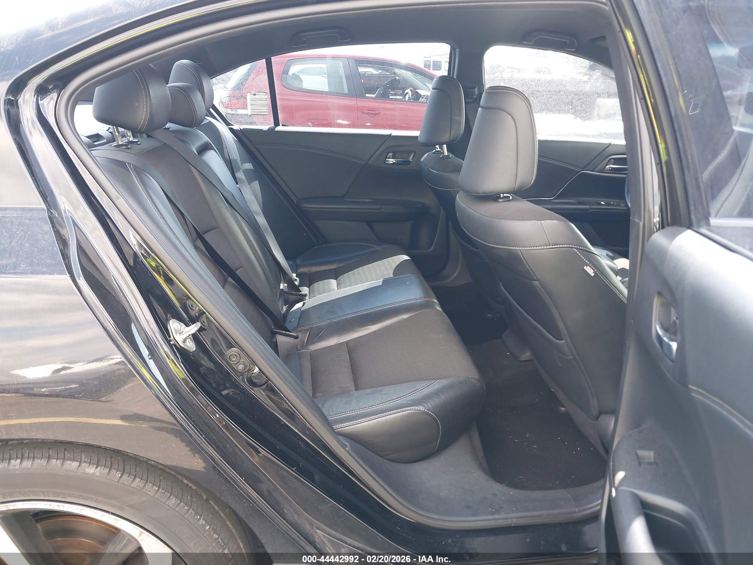 HONDA ACCORD image 8