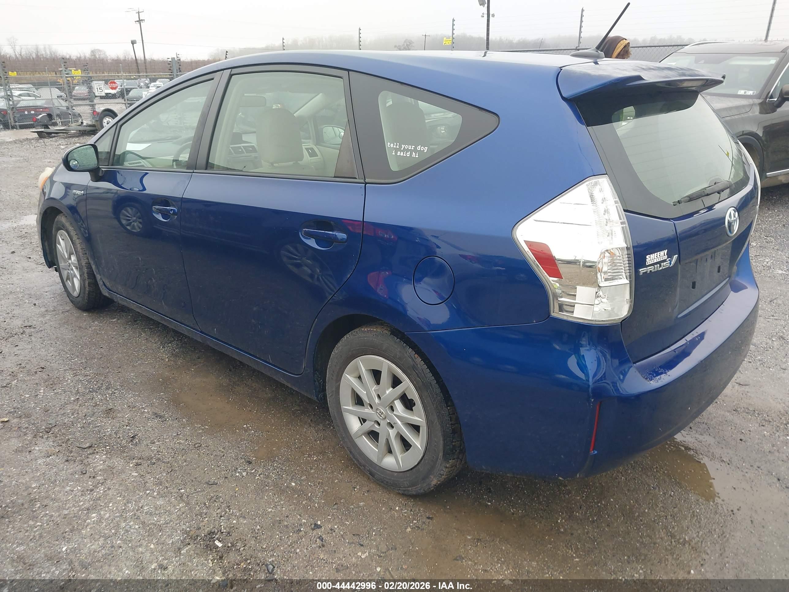 TOYOTA PRIUS image 3